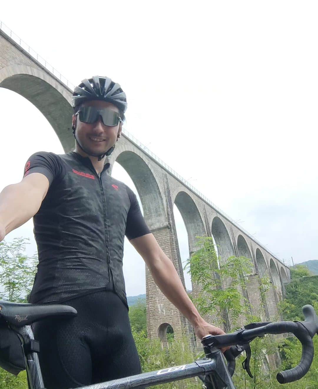 別府史之のインスタグラム：「Ride is more than just fun.  #ekoicycling #graphene #ain #cize #cycling #c64」