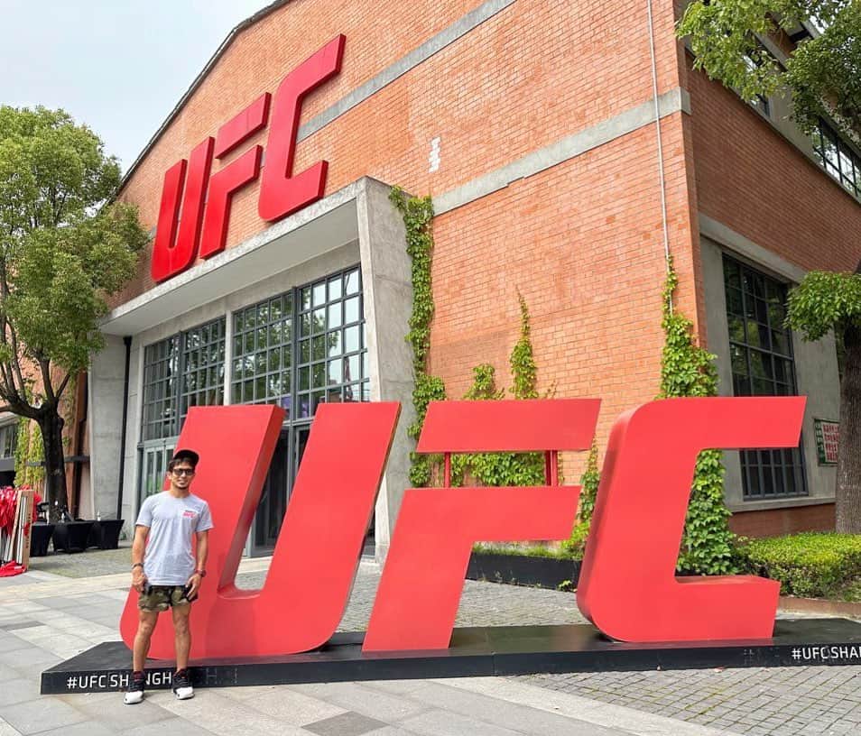 岡田遼のインスタグラム：「上海Performance Institute.」