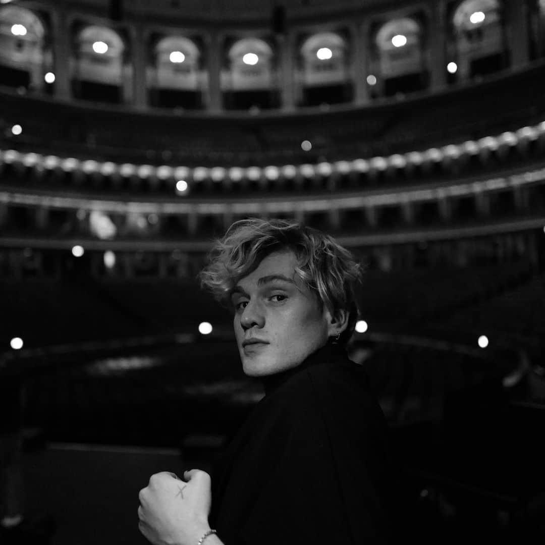 トリスタン・エヴァンズのインスタグラム：「@deansherwood 📸」