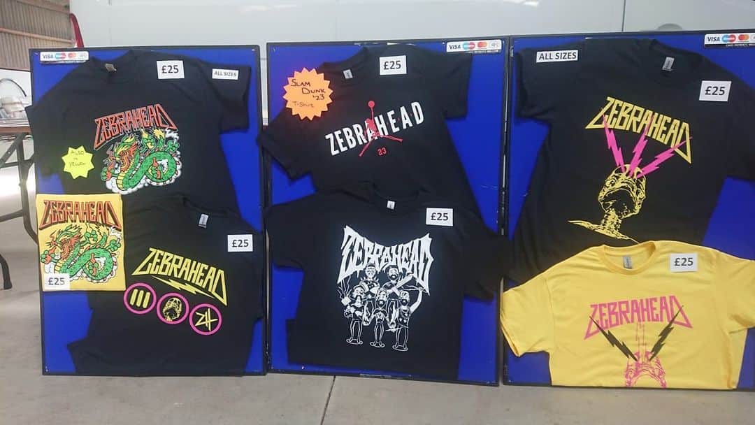 Zebraheadさんのインスタグラム写真 - (ZebraheadInstagram)「Slam Dunk South!  We play tomorrow at 1:55.  Get there early and let’s start the party.  Some new merch will be for sale in the tent ……just for slam dunk.  Get ‘em while they are fresh.   Our merch will be for sale from doors  til 6PM…each day.   Let’s go!! Who are we gonna see?  XOXOXOXO #zebrahead #merch #slamdunkfestival」5月27日 2時22分 - zebraheadofficial