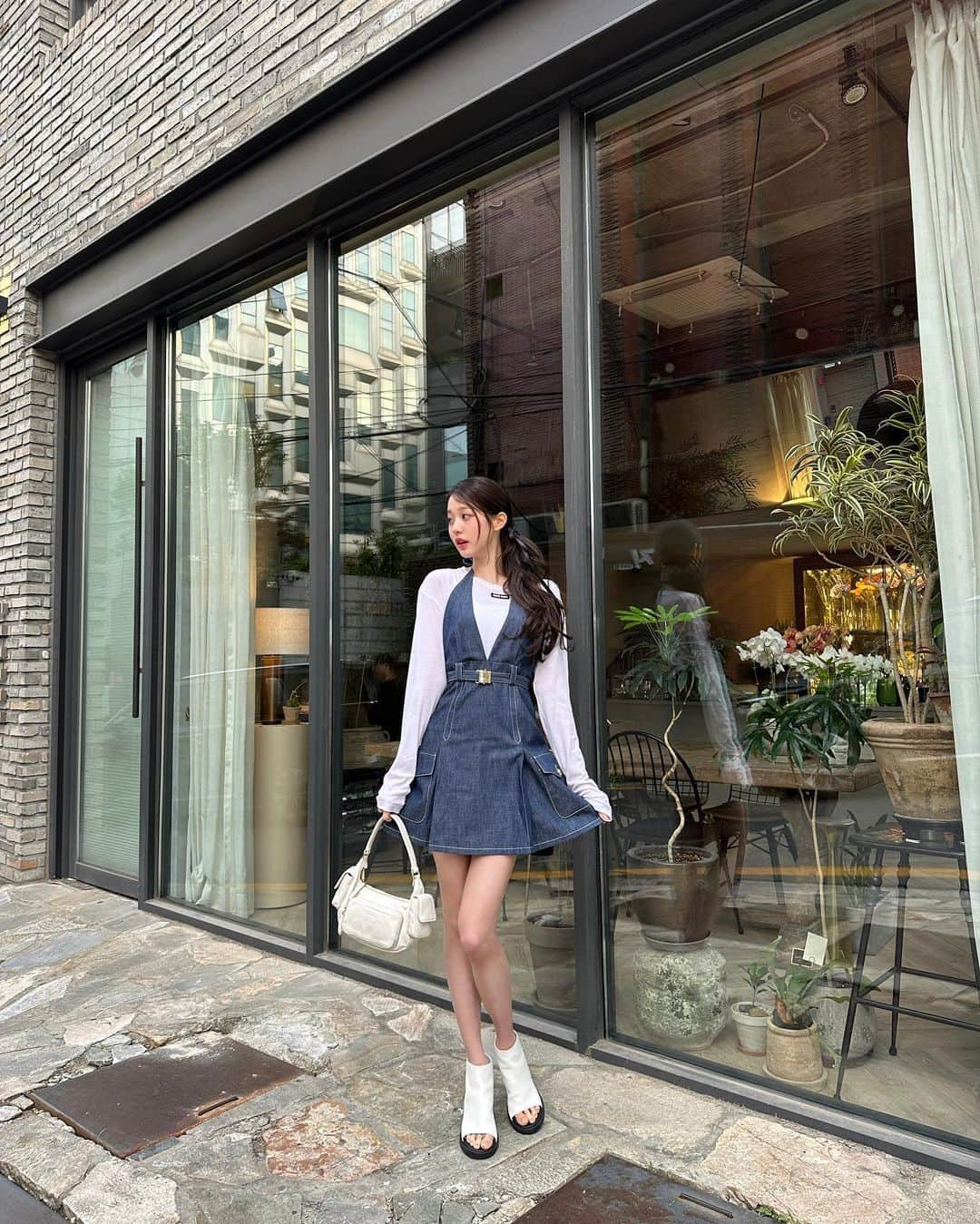 チャン・ウォニョンさんのインスタグラム写真 - (チャン・ウォニョンInstagram)「@miumiu🍃」5月27日 14時00分 - for_everyoung10