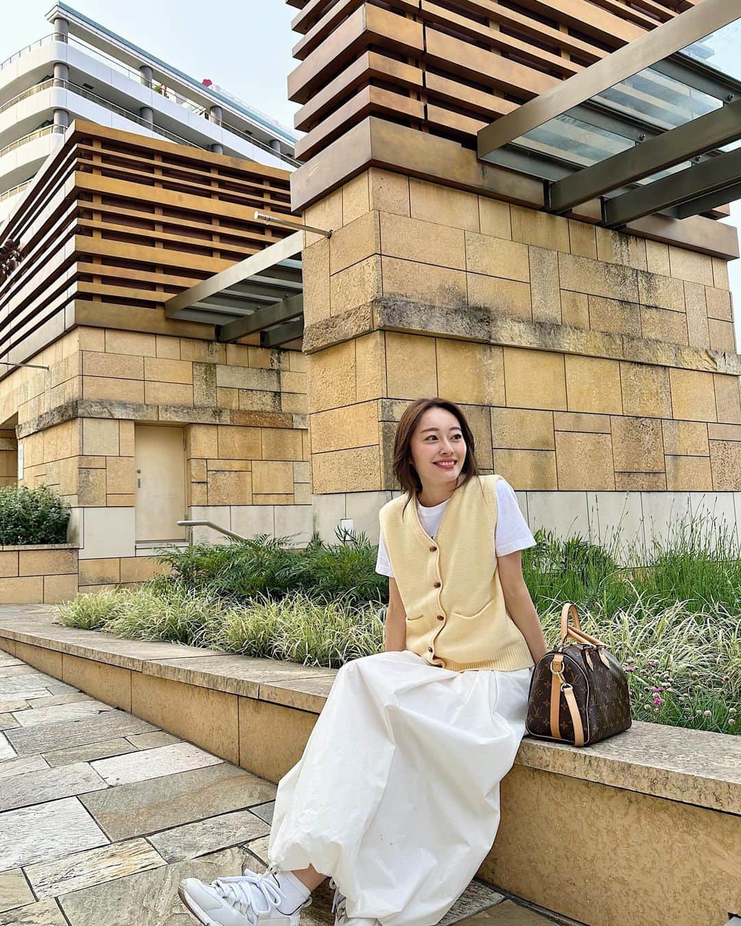 小祝麻里亜のインスタグラム：「映画観に行った日🎞️久しぶりにハリウッド映画観て、豪華キャストとエンドロールの長さにびっくり🫢  お家で観る映画も好きだけど、やっぱり映画館は作品に入り込みやすい〜！(スマホいじらないのがまた良いですね！)  ． ． ＿＿＿＿＿＿ #코디 #스타일링 #데일리룩 #오오티디 #158cmコーデ」