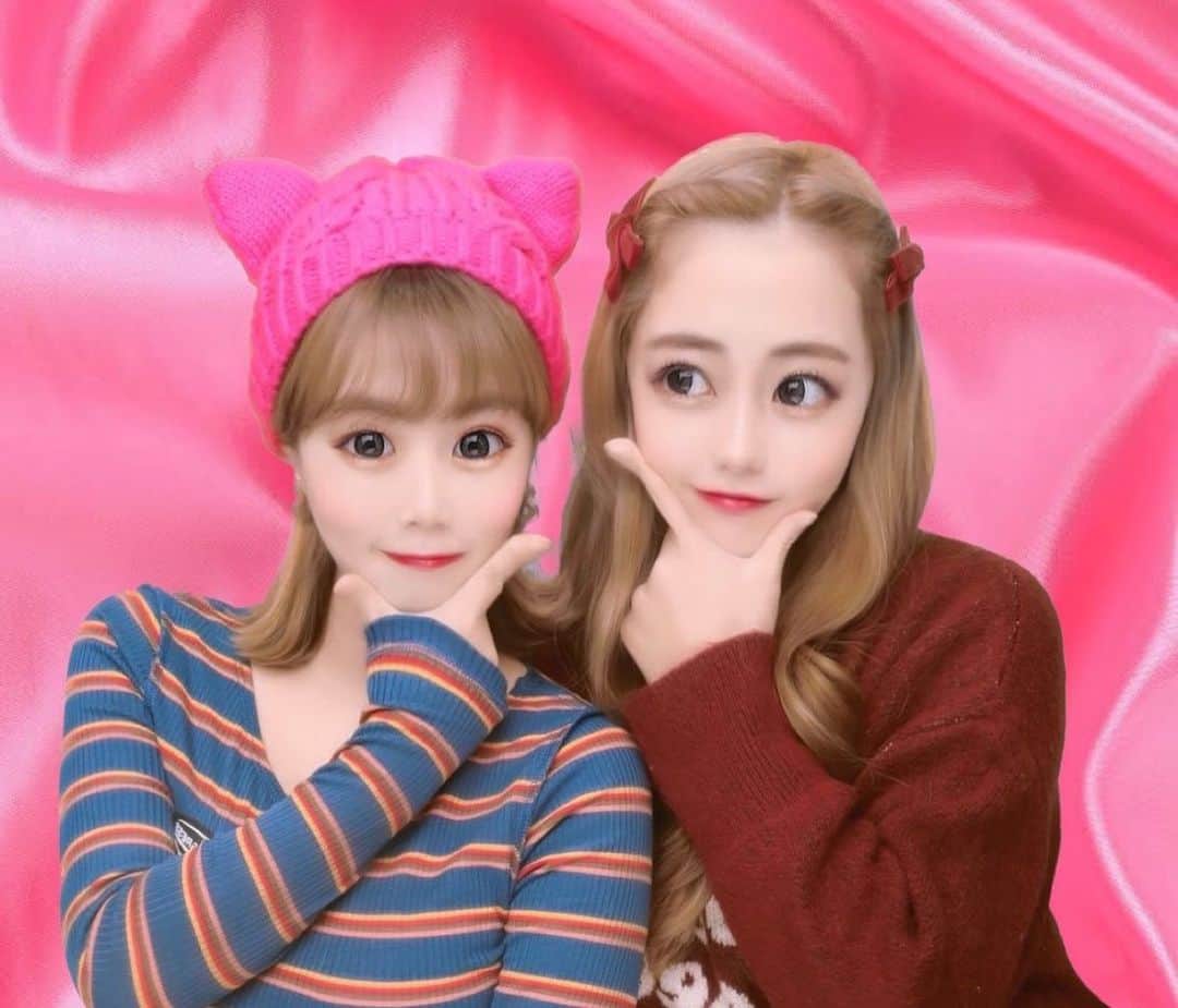 のインスタグラム：「結構前撮った姉妹プリ🐱🩷🎀」