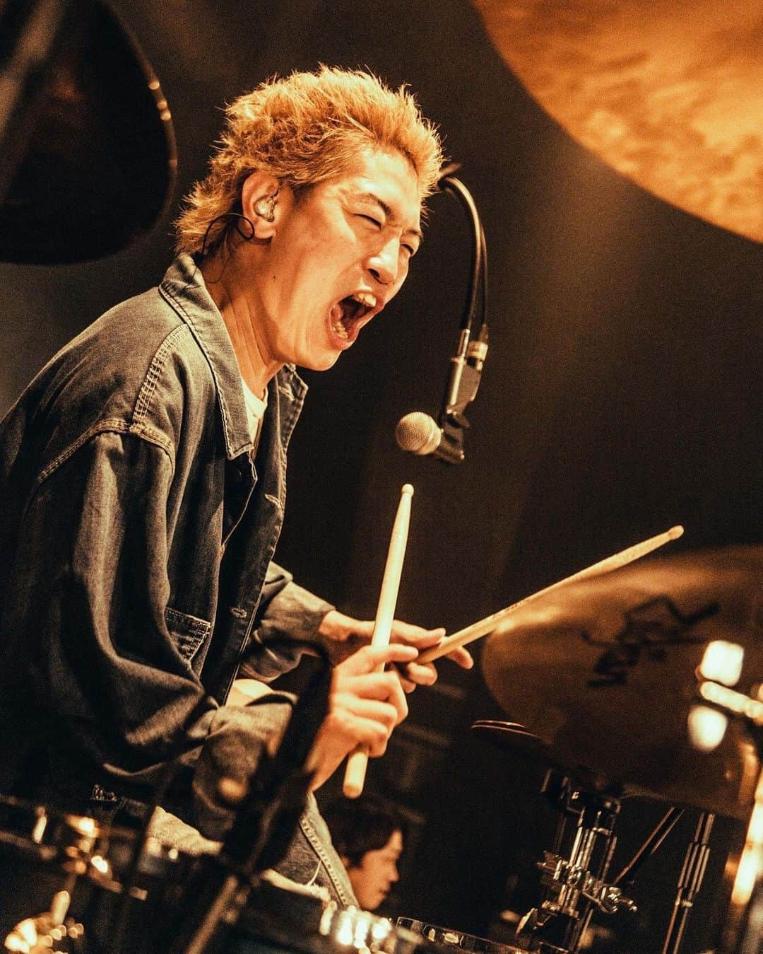 小松謙太さんのインスタグラム写真 - (小松謙太Instagram)「5/26 Zepp Haneda ヨーロー劇場2023 - FLOWER JOE-  @nekoze_photo」5月27日 13時22分 - komatsu.dragon