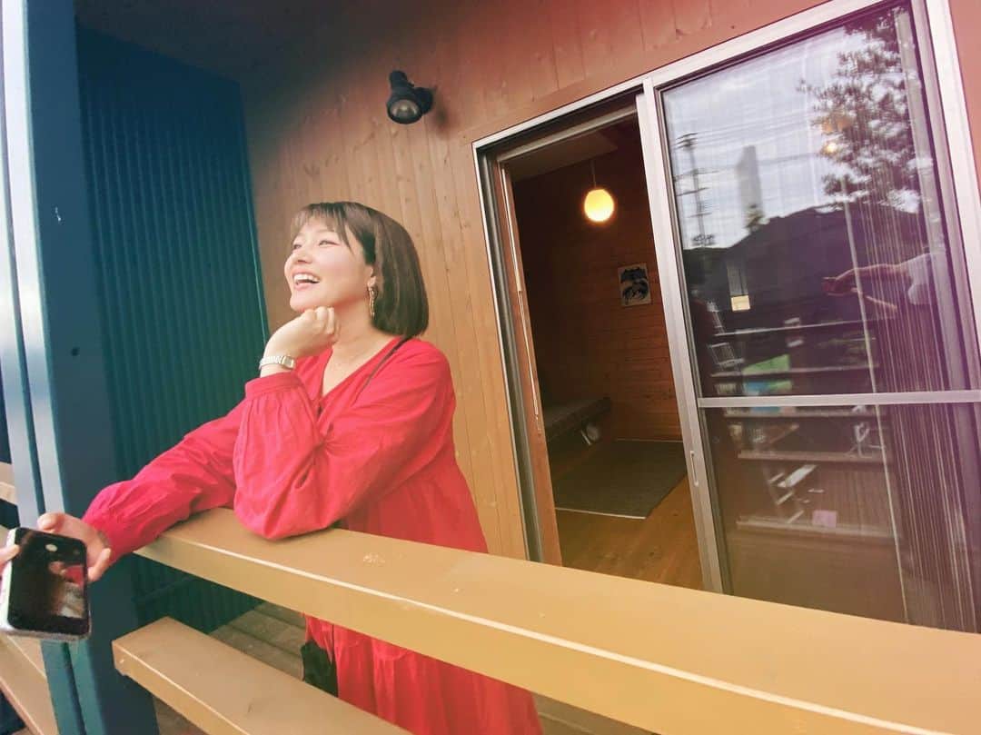 のインスタグラム：「. おめでとうの言葉をたくさんいただき まさかのプレゼントまでいただき… 幸せな34歳がはじまりましたとさっ♪ . 周りの皆様、本当にありがとうございます！」