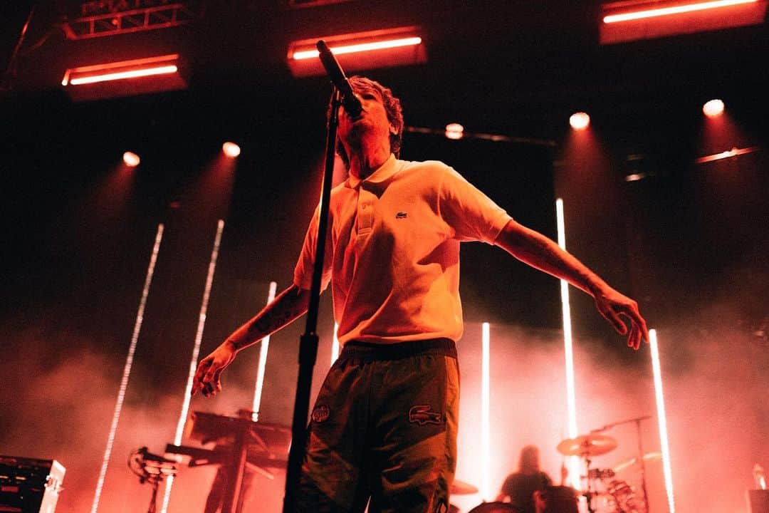 ルイ・トムリンソンのインスタグラム：「Amazing night 1! We’re just getting started!」