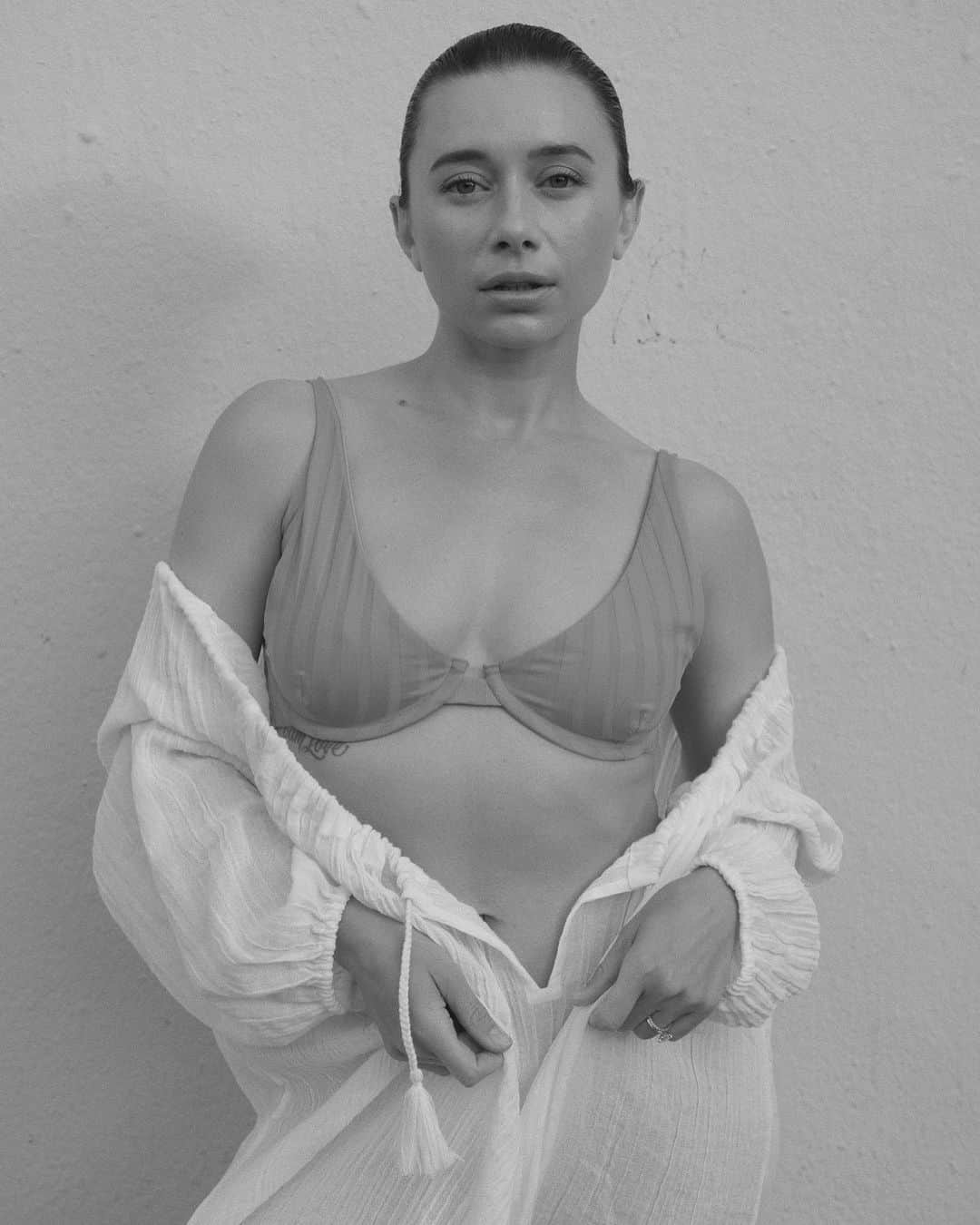 オレーシャ・ルーリンさんのインスタグラム写真 - (オレーシャ・ルーリンInstagram)「I can almost smell the ocean air @vitaminaswim」5月27日 8時21分 - olesyarulin