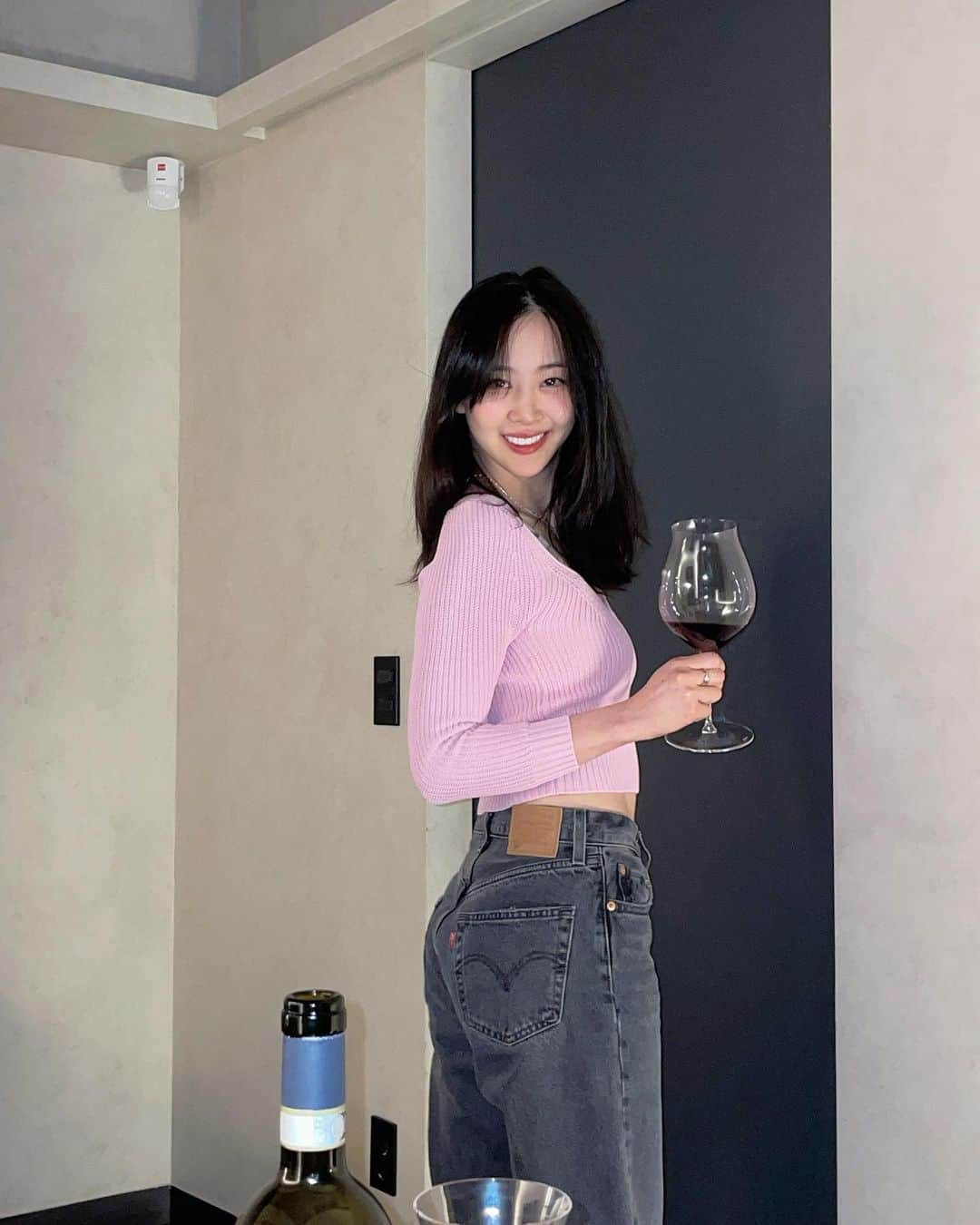 ダソム のインスタグラム：「쥔짜 오랜만에 🍷」