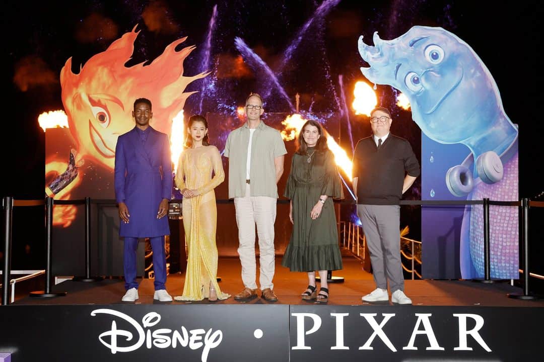 Disney Pixarさんのインスタグラム写真 - (Disney PixarInstagram)「Soak in these 🔥 photos of our cast and filmmakers from Disney and Pixar’s #Elemental at Cannes’ iconic Carlton Beach.」5月27日 8時50分 - pixar