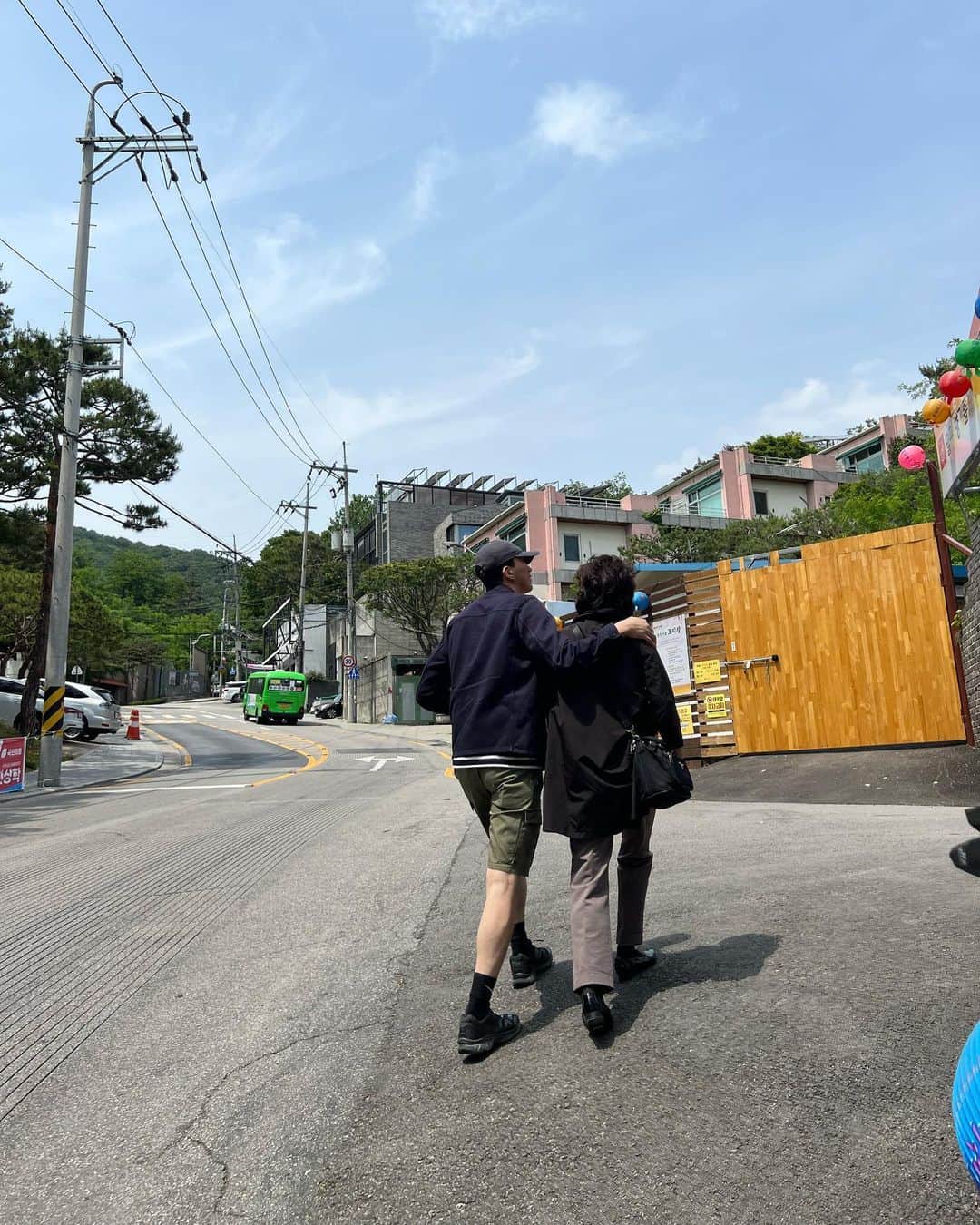 ト・サンウのインスタグラム：「👫🙏」
