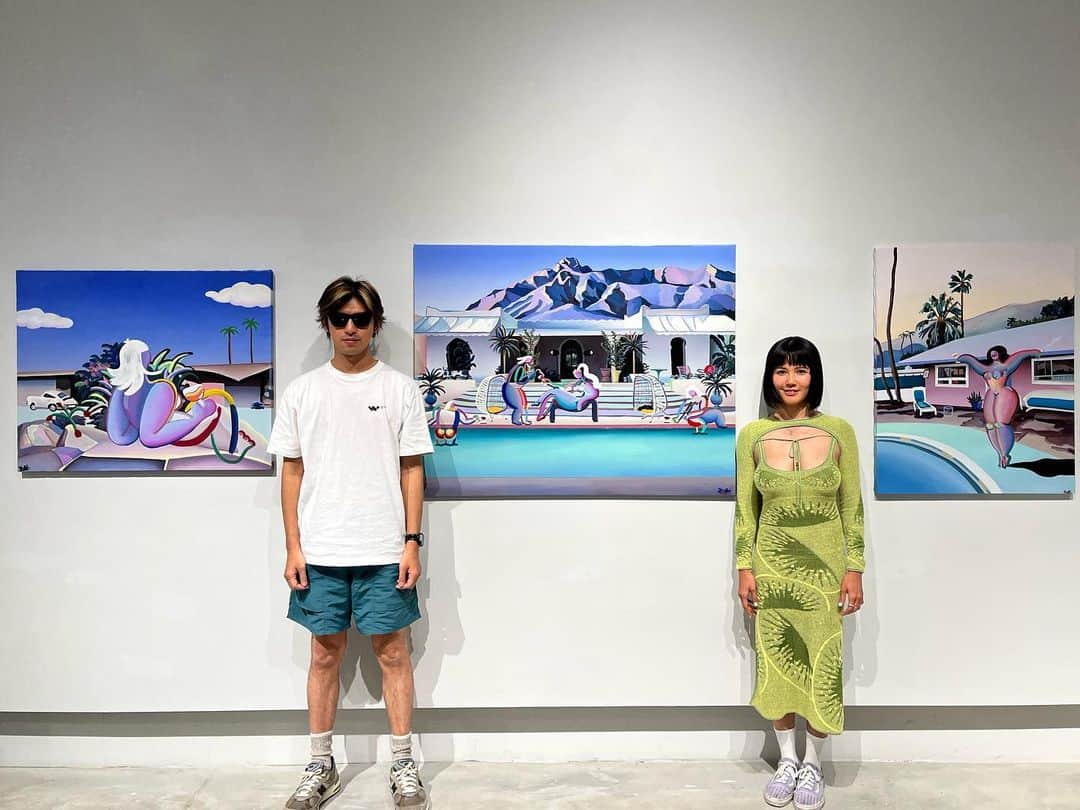 チェン・ボーリンのインスタグラム：「Welcome to Whimsy ✨ One of my favorite artist @yufiroofyart is in town !!!  Yufi Yamamoto 個展 《Unapologetic 》 展覽期間：2023.05.27 - 2023.06.11 時間：13:00 至 20:00（週二公休） 地點：台北市大安區安和路一段21巷7號  @whimsyworks_」