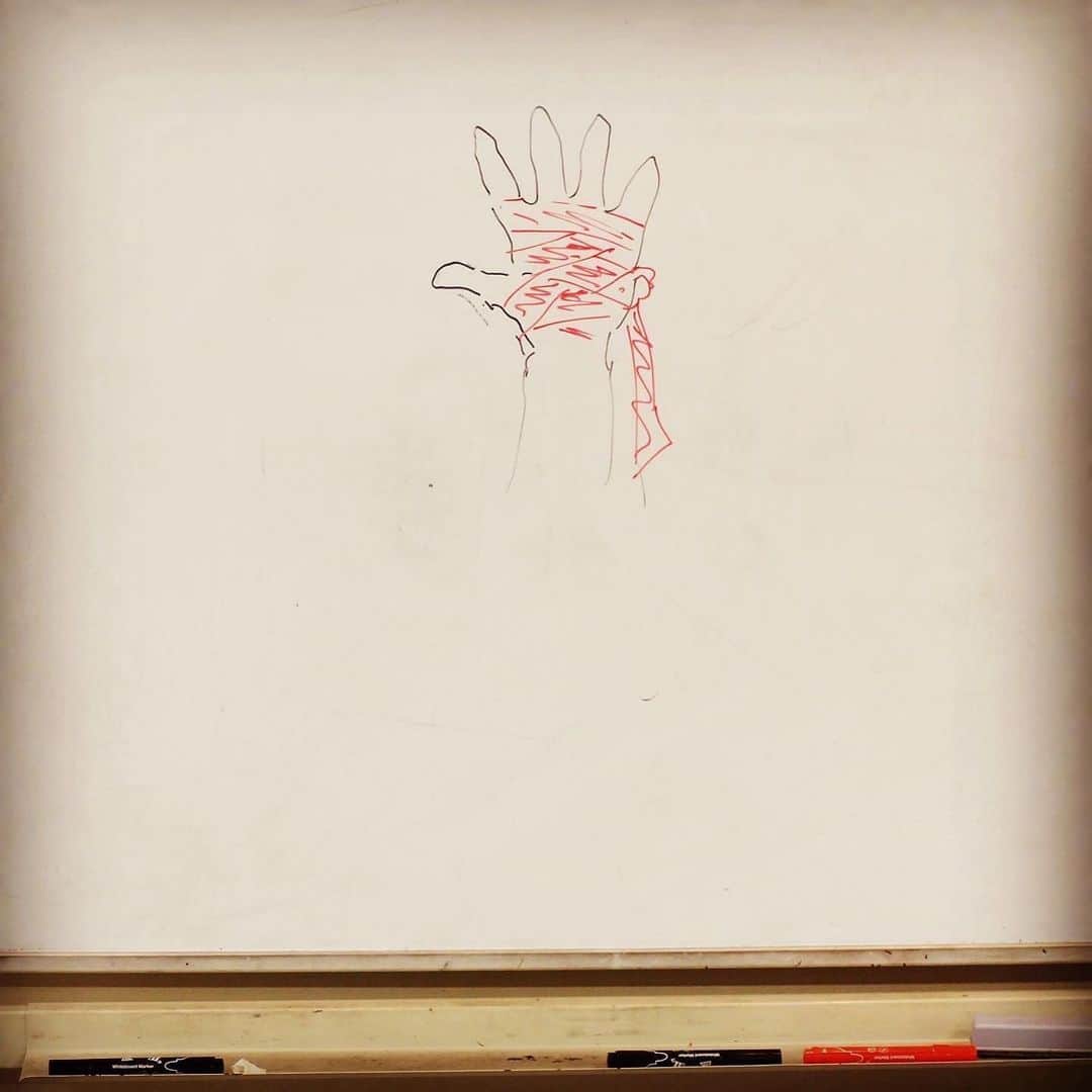 浜崎あゆみさんのインスタグラム写真 - (浜崎あゆみInstagram)「瞬きしてる間に過ぎて行った2nd week of rehearsals😳💦  来週はテレビ収録もあるから落ち着かないと🙃  #ayu47都道府県tour  #ayu25thanniversary  #最後の拳は #誰が書いたでしょうか  #TAなら正解マスト #絵がうまいあの人」5月27日 10時38分 - a.you
