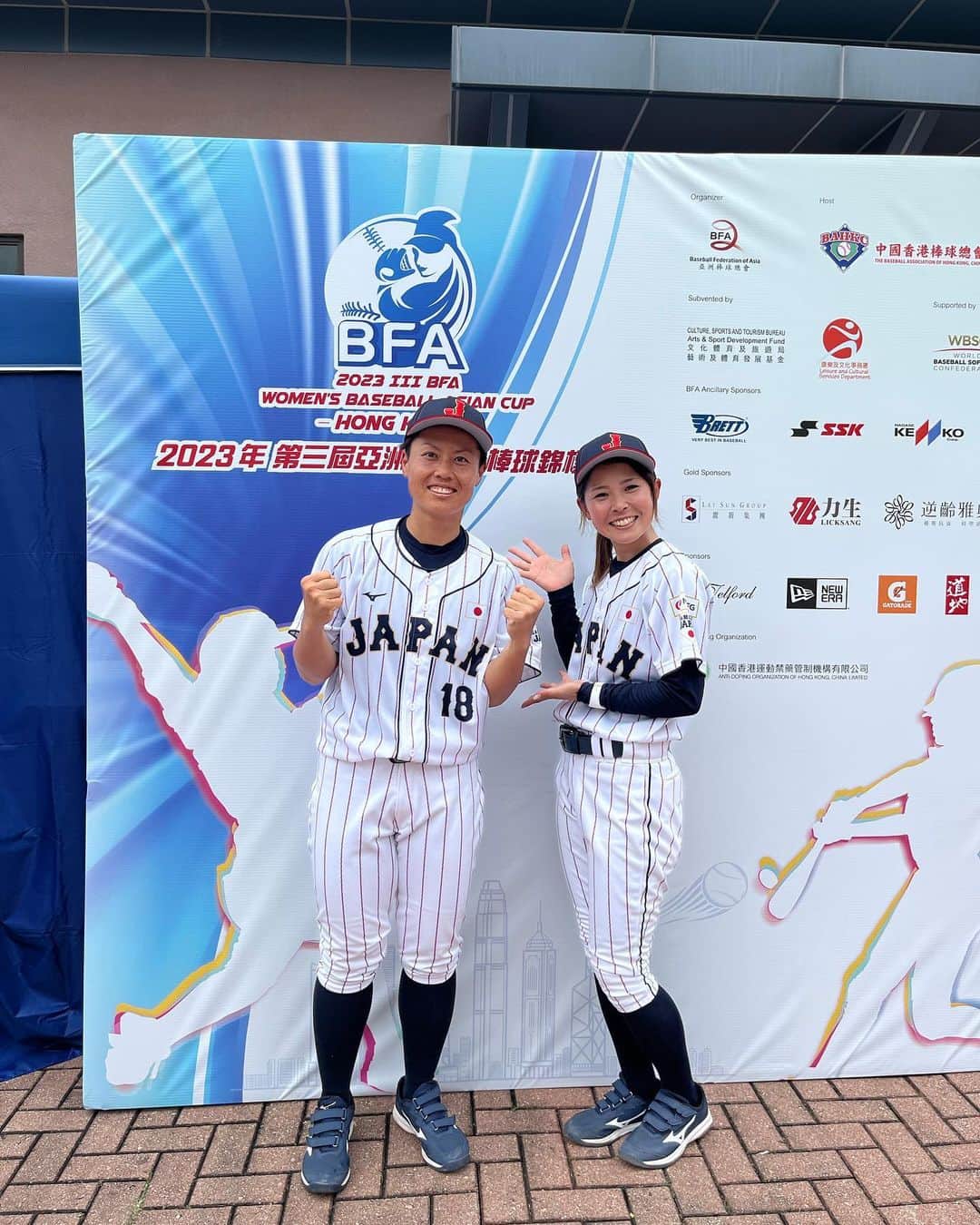 磯崎由加里のインスタグラム：「里さん、麻夏 ナイスピッチ👍  珠希ナイスバッティング👍 今日も頑張ります💪🏻❤️‍🔥  @samuraijapan_official  @madonnajapan_official   #野球 #女子野球」