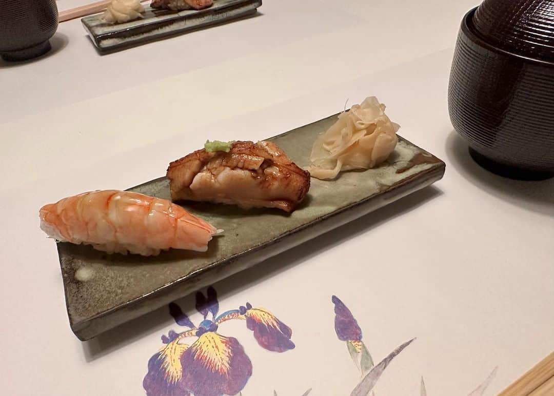 脇あかりさんのインスタグラム写真 - (脇あかりInstagram)「@shinzusi_beppu  お寿司食べたくなったら🥺 駆け付ける別府の新鮨しさん♡♡♡ 美味しくて幸せな時間🥹  #別府　#お寿司　#beppu #別府観光　#別府グルメ #別府市 #おんせん県おおいた」5月27日 11時12分 - akari_waki_official
