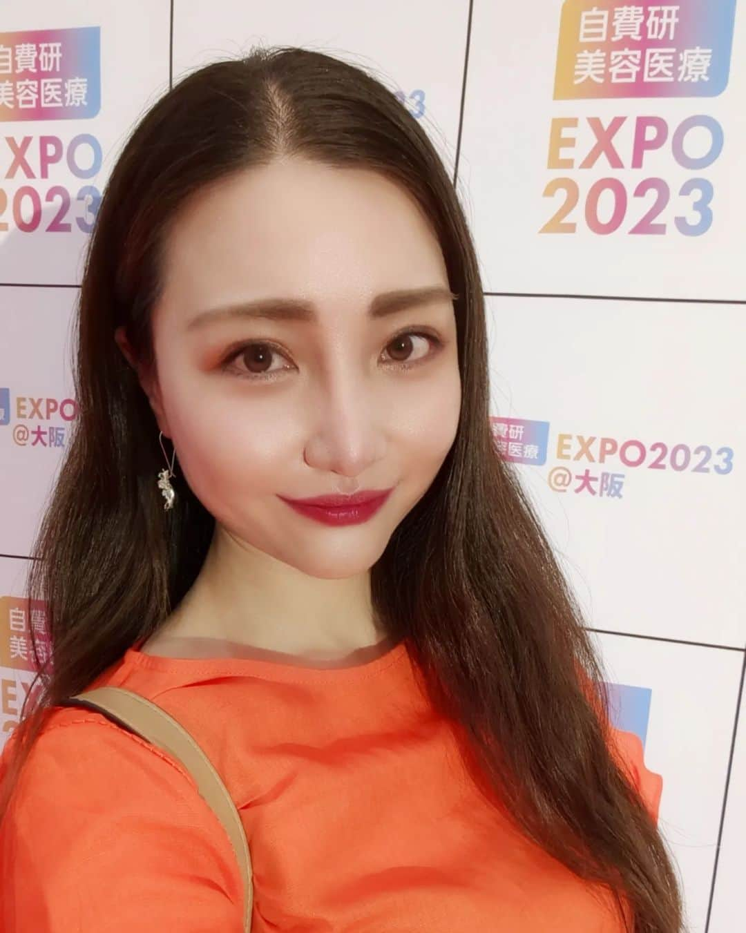 Hiromi Tomiiさんのインスタグラム写真 - (Hiromi TomiiInstagram)「おはよん😊 今日は、@biyouiryouexpo　へ行ってきました〜♥ . . . 自費研美容医療EXPO2023@大阪  -体感型ワンストップ- 「美容医療大集合“大阪”」 “見つかる”わたしの美容医療 . . たくさんの美容にまつわるブースが出ててめちゃめちゃ楽しかったよー😊♥ . トークショーも開催されてて学びもあったし、楽しかった◎  次回が楽しみ😇😇 . . #美容　#自費研美容医療　 . #夏コーデ　#パンツコーデ　#旅行コーデ #yoga#筋トレ#ダイエット#ボディーメイク #筋トレ女子#ダイエット仲間募集　 #大阪　#osaka  #osakajapan　 #大阪散歩」5月27日 11時23分 - hiromi.tomii