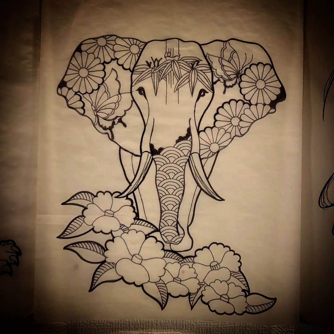 青木文明さんのインスタグラム写真 - (青木文明Instagram)「elephant   ««««««««««««««««««««««««««««««««««««««««««««« Hello  It is an introduction of art works using Japanese paper.  In Japan, it is a technique called "Kiri-e".  I specialize in works that mix Japanese patterns and animals.  On Instagram, I mainly post the finished work and the work process until completion. I post a lot, so please take a look.  «««««««««««««««««««««««««««««««««««««««««««««  ► #paper  ► #art ► #japan ► #kagoshima ► #japanart ► #japantrip  ««««««««««««««««««««««««««««««««««««««««««««« ► #artgallery ► #arts ► #artlovers ► #artworks ► #artcommunity ► #artgram ► #artistoninstagram ««««««««««««««««««««««««««««««««««««««««««««« ► #illustrations ► #cute ► #anime ► #watercolor ► #fanart ► #cuteart ► #manga ► #handmade  ► #museum  ► #artcollector  ► #design   «««««««««««««««««««««««««««««««««««««««««««« ► #アート好きな人と繋がりたい ► #アート好きな人に知られたい  ► #Atelier武蒼 ► #青木文明 ► #切り絵 ««««««««««««««««««««««««««««««««««««««««««««  作品の御依頼、その他のお仕事のお問い合わせは ・Instagram DM(ダイレクトメール) ・LINE (ID : fuumiiiaki) よりお問い合わせください。  【鹿児島県】 出張講座は１日体験から定期講座まで！ 回数を決めて１つの作品を仕上げていく回数講座も対応いたします！(3回/5回/7回/10回) 5名様から鹿児島県内のみ対応。 お気軽にお問い合わせください。  【全国】 作品を展示していただける場所があればご連絡下さい。全国何処へでも喜んで作品をお送りいたします。お気軽にお問い合わせ下さい(個人宅不可)」5月27日 21時56分 - musou23