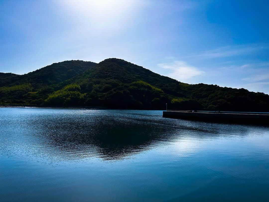 元木行哉のインスタグラム：「美しさ  #風光明媚  #笠戸島  #深浦  #映画凪の島  #景色  #癒し  #自然  #穏やかな時間  #日本🇯🇵  #たくさんの想い出の場所」