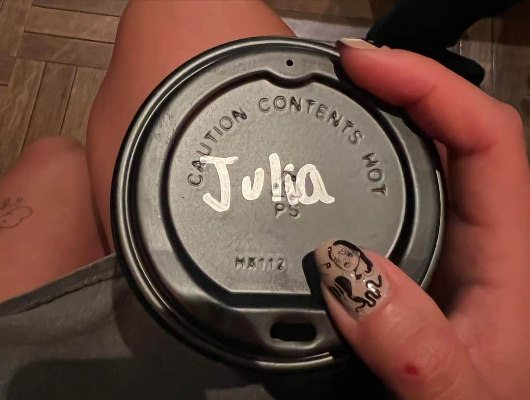 Julia Michaelsさんのインスタグラム写真 - (Julia MichaelsInstagram)「Caution: contents hot」5月27日 22時26分 - juliamichaels