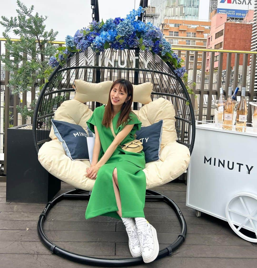 前田ゆうさんのインスタグラム写真 - (前田ゆうInstagram)「シャトー ミニュティー 2022 ヴィンテージの試飲会にいってきました🍾♡ 爽やかな味わいでとってもおいしかったです♡サーモンピンクの色合いとボトルもかわいかったー😍❤️お酒弱いからワインは一杯飲めるかぐらいだったんだけど、ロゼワインはおいしすぎて気づいたら飲み比べしちゃってた😝❤️  #Hostedby  #シャトーミニュティー  #ChateauMinuty #ロゼワイン #Sponsored #DrinkResponsibly」5月27日 22時42分 - yuu_maeda