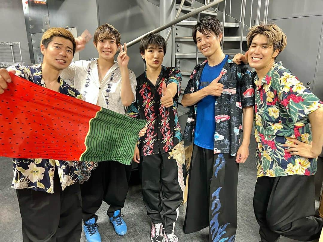 BOYS AND MENさんのインスタグラム写真 - (BOYS AND MENInstagram)「本日‼️ BMTHEATER にて…   NDP TV SUPER LIVE   🇯🇵〜我ら爆弾高気圧！ニッポン真夏化大作戦！〜 🇯🇵  満員御礼🔥🔥🔥  人間スイカ割りも大盛り上がり🤣❤️‍🔥  いつもお越し下さりありがとうございます😊  #boysandmen  #ボイメン  #ndptv  #sp  #live」5月27日 23時01分 - boysandmen_official