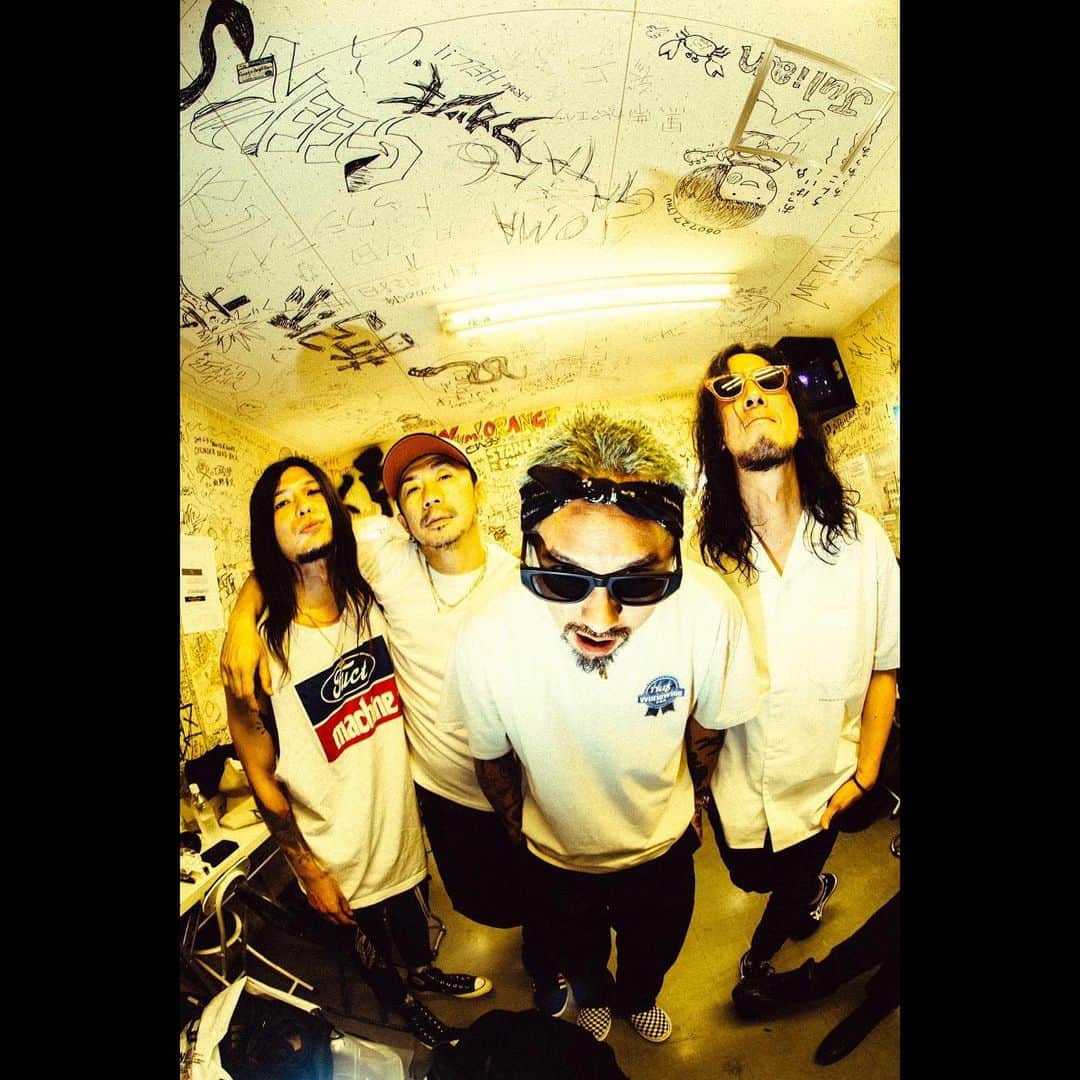 のインスタグラム：「The BONEZ 10th Anniversary Tour  "47 AREAS”(7本目)  HEVENS ROCK 埼玉新都市VJ-3 有り難うございました‼︎  photo by @ysz.photo   #thebonez10  #thebonez  #骨から気合い」