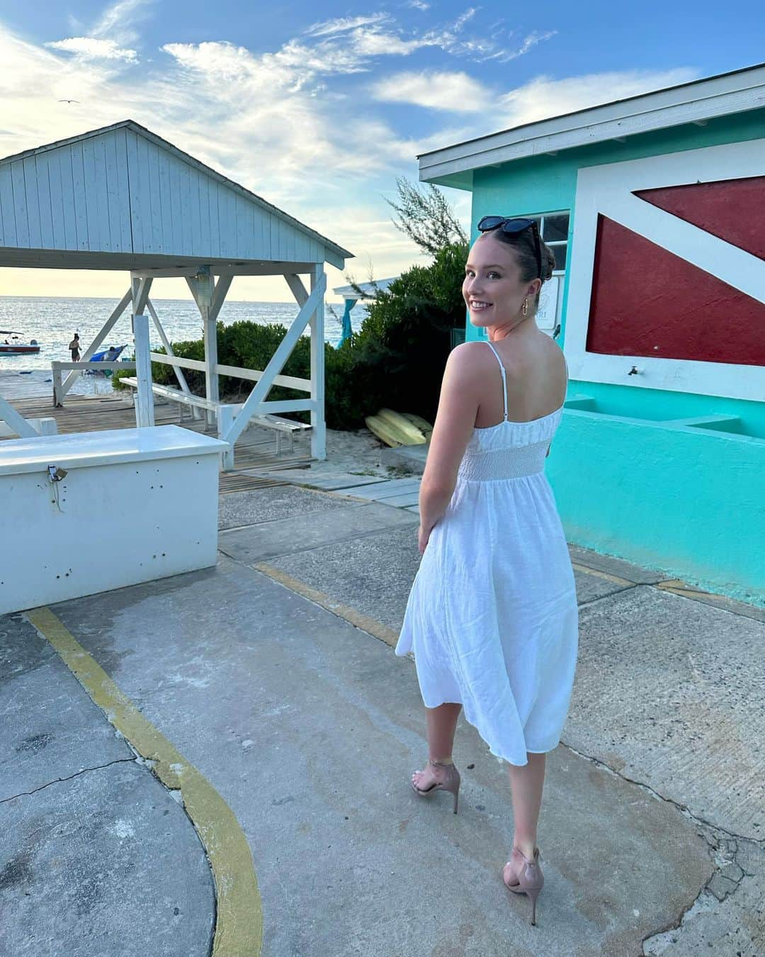 クリスティーナ・カレイラさんのインスタグラム写真 - (クリスティーナ・カレイラInstagram)「🩵🤍 • • • • #vacation #providentiales #turksandcaicos #summer」5月27日 23時05分 - christinacarreira