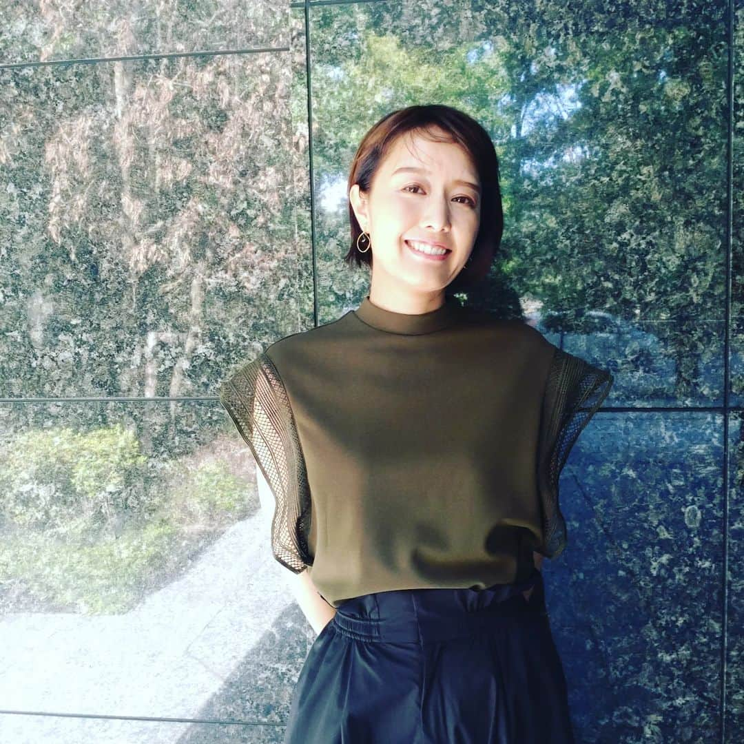 中村仁美さんのインスタグラム写真 - (中村仁美Instagram)「今日もMXで生放送です 間もなく打ち合わせです  外は風が強いです  せっかく セットしてもらった 髪が グチャグチャです  前髪だけ 手ぐしで整えてから 生放送に挑みます  #キキタイ #田村淳の訊きたい放題 #lgbtp理解増進法」5月27日 15時47分 - nakamura_hitomi_official