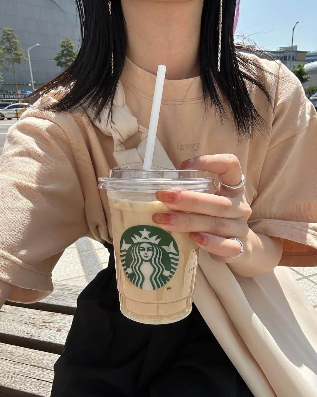 kannnaのインスタグラム：「ロゴT👕 カラーも絶妙でチョア〜😙♪」