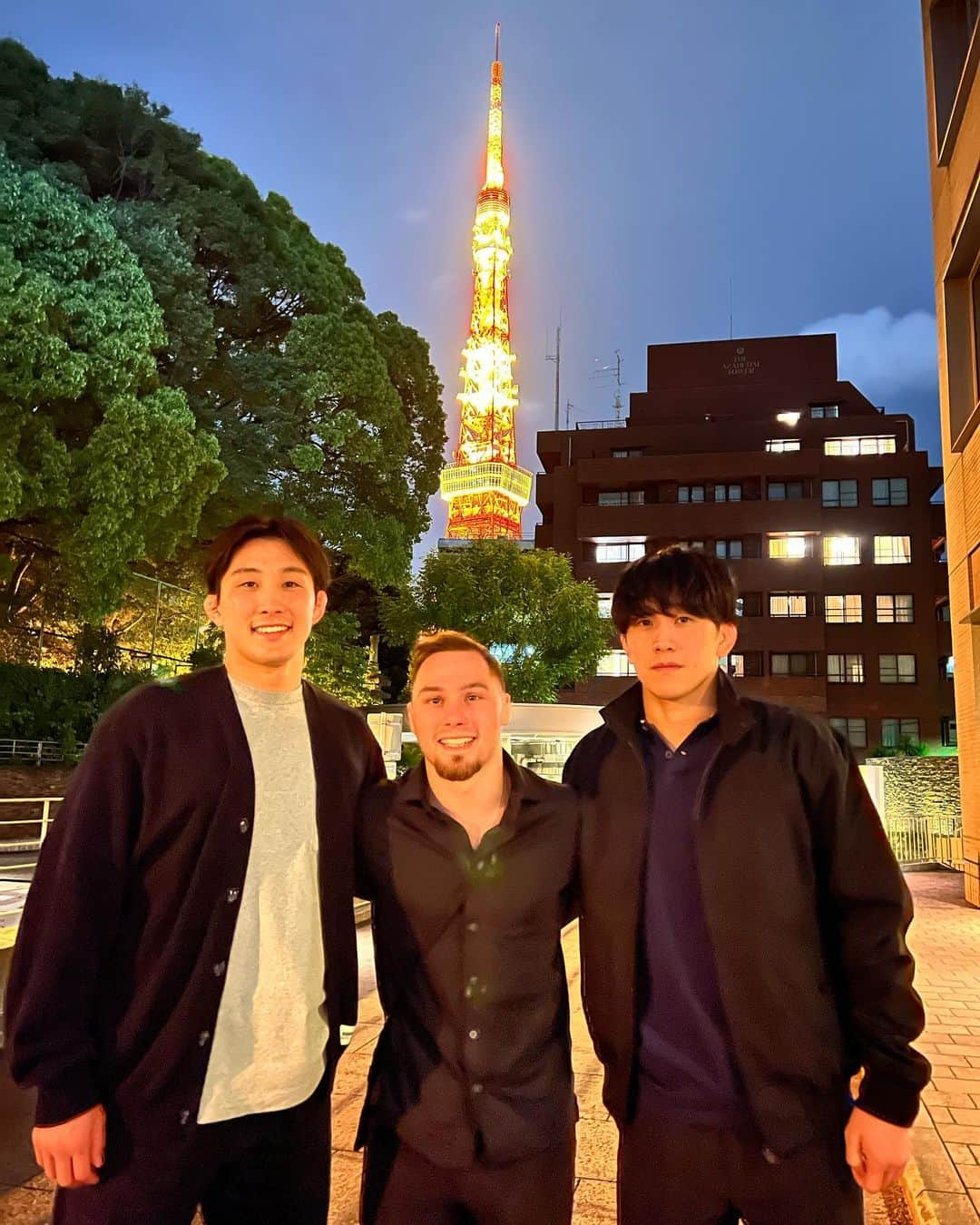 乙黒拓斗さんのインスタグラム写真 - (乙黒拓斗Instagram)「Had dinner with the john family and Spencer. We have been friends for a long time. 💪I look forward to seeing you again.👏🔥」5月27日 16時30分 - 01096taku