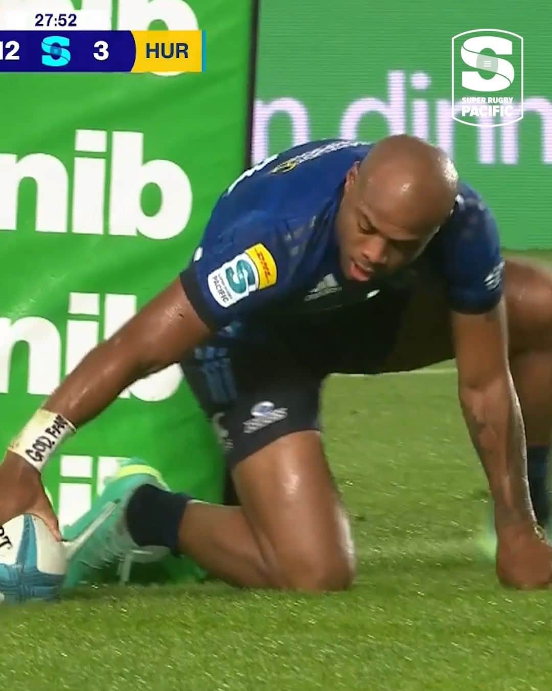 Super Rugbyのインスタグラム：「Afterburners activated! 🏎  #BLUvHUR #SuperRugbyPacific」