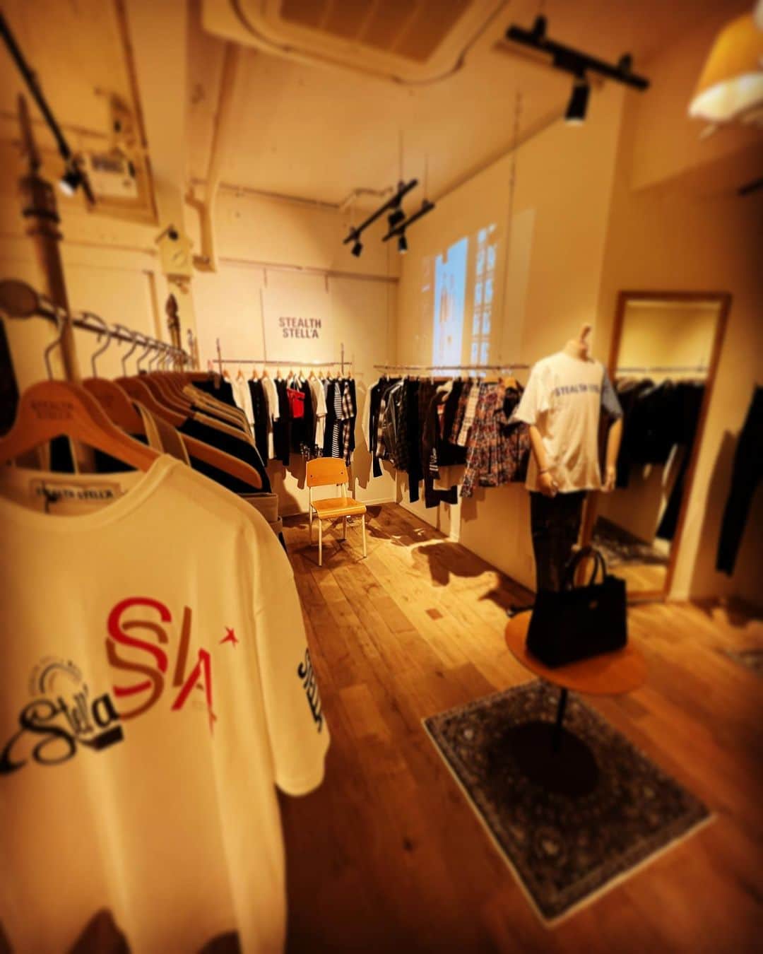 tetsuyaのインスタグラム：「今日からPOP UPやってます！ ぜひ。 #STEALTHSTELLA」