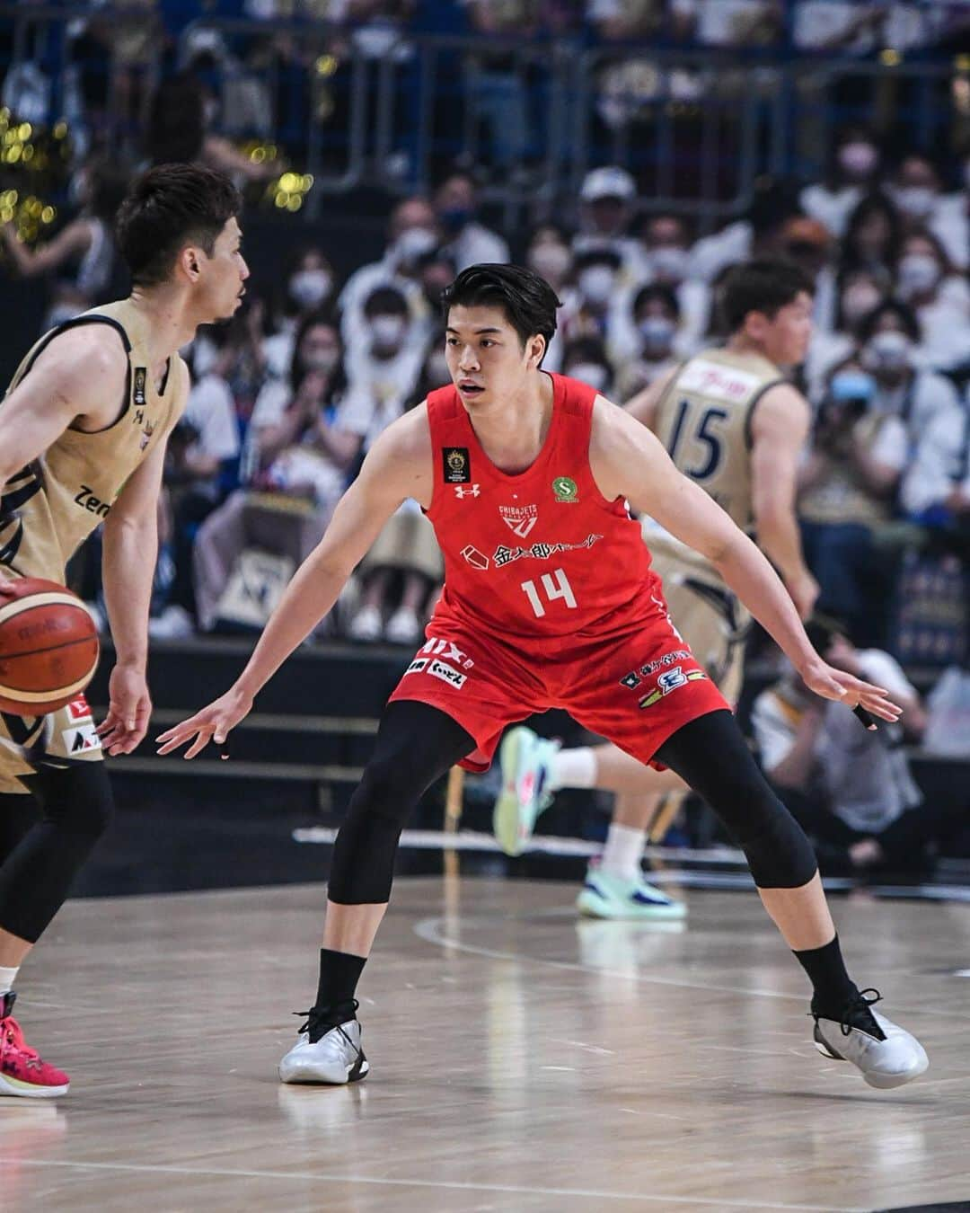 千葉ジェッツさんのインスタグラム写真 - (千葉ジェッツInstagram)「試合風景📸  B.LEAGUE2022-23 vs.琉球  OT2 千葉J 93-96 琉球  #ダブルオーバータイム #悔しい敗戦 #明日こそリベンジ🔥 #いくぜてっぺん #RoadToTheTripleCrown #chibajets #Bリーグ #千葉ジェッツ #バスケ #basketball #portrait  #photograph #ジェッツ写真部 #レンズ越しの世界 #応炎📣🔥 #ありがとうございました✨」5月27日 17時07分 - chibajets_official