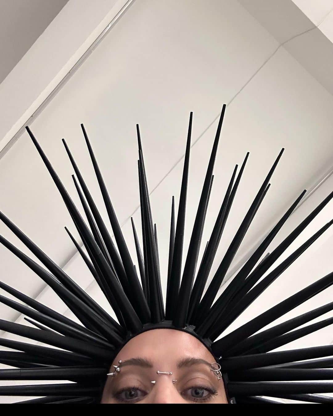 Delia Matacheのインスタグラム：「👀」