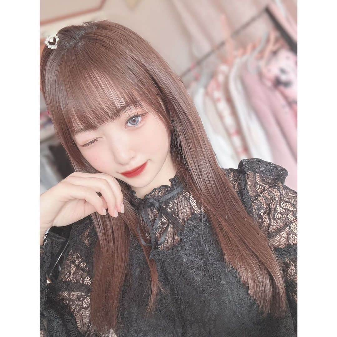 園田乃彩さんのインスタグラム写真 - (園田乃彩Instagram)「♡ ⁡ お気に入り、Kuuのシャンプー （@kuu_shop_official）🧡 ⁡ 匂いがめっちゃ好きで、 仕上がりも艶ふわッ🛁𓂃 𓈒𓏸 ⁡ この時期めっちゃ乾燥するのに Kuuは濃密すぎて、全然乾燥しなかった🥺🫶🏼 ⁡ 気になった方、 是非使って見て下さい✨ ⁡  #kuu #kuuaquafreeseries #濃密美容液 #supported #水が入ってない/#水で薄めていない #美容液シャンプー  #濃密シャンプー」5月27日 18時40分 - noaaa327_