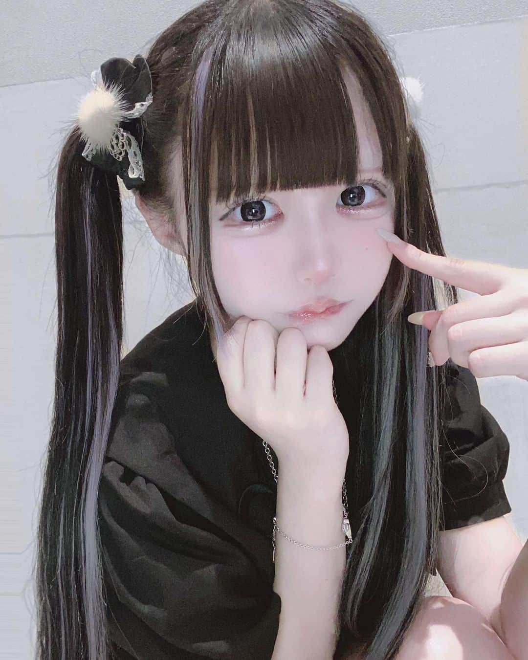 黒栖まゆきのインスタグラム：「ぬ、、( ՞. ̫.՞)」
