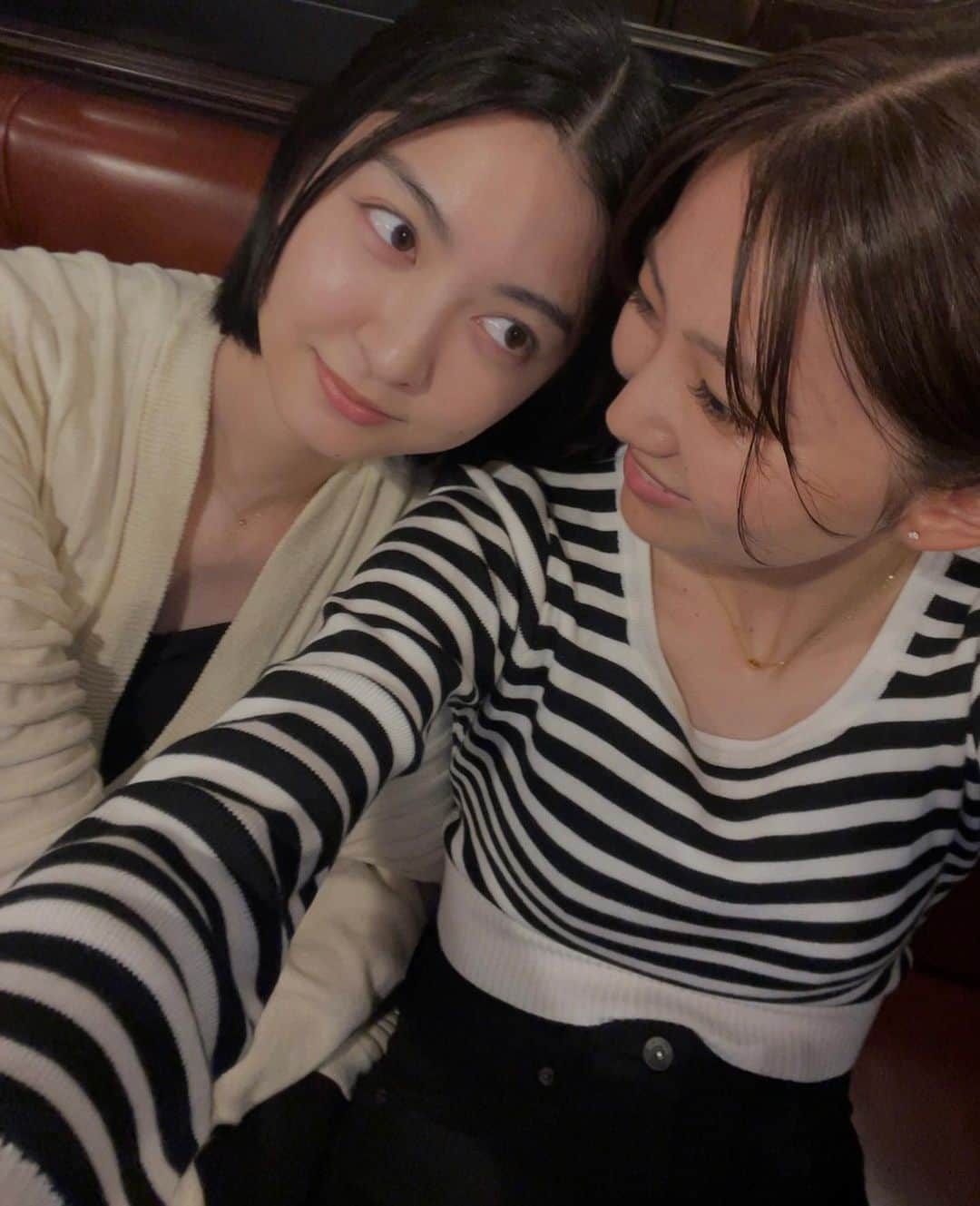 岡本莉音のインスタグラム：「大親友ちゃんに久しぶりに会えたのニヤニヤ」