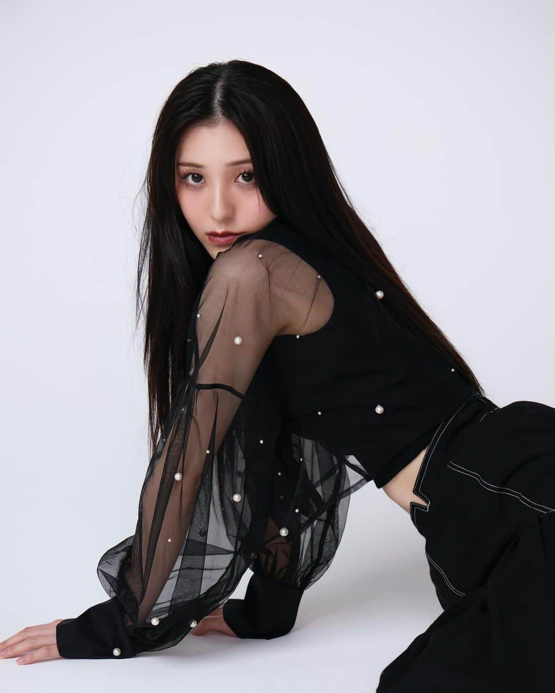吉井美優さんのインスタグラム写真 - (吉井美優Instagram)「🖤🤍🖤🤍」5月27日 20時16分 - miyu_yoshii32