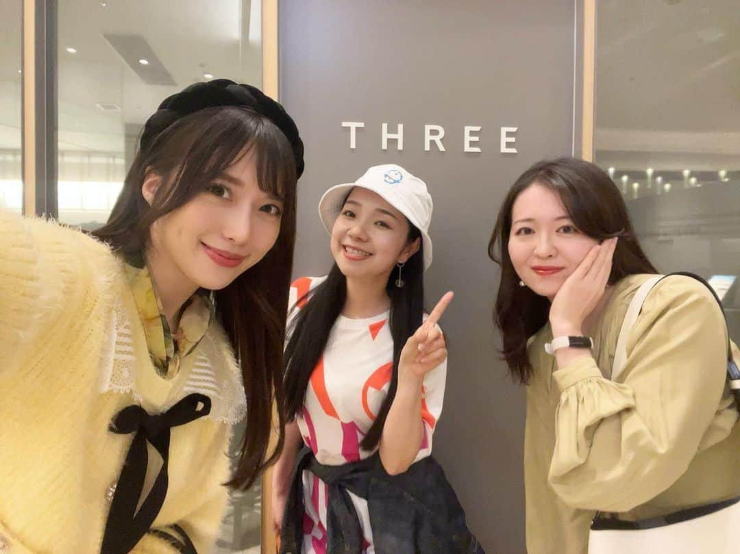 岡英里のインスタグラム：「女子会🥂💕  #THREE #REVIVEKITCHENTHREE #日比谷 #ミッドタウン日比谷 #女子会 #女子飲み #大人女子」