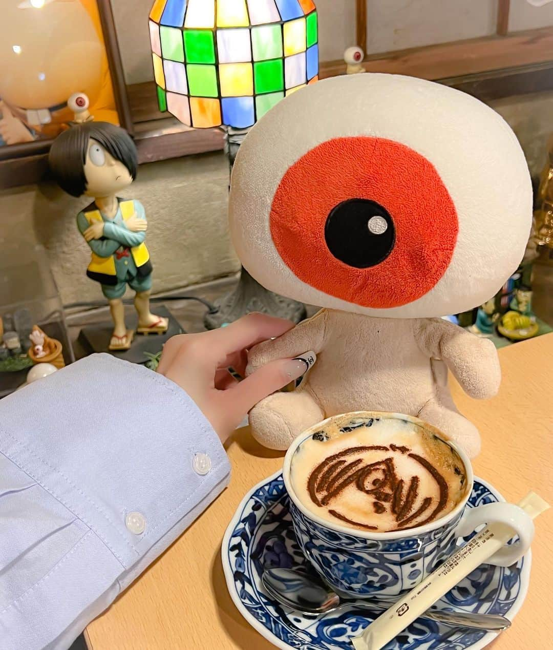 あやちゃんさんのインスタグラム写真 - (あやちゃんInstagram)「鬼太郎茶屋🍵👻  ぜんぶかわいかった🥺 弟が昔大好きだったから妖怪にわりと詳しいの👘 てかめちゃくちゃ鬼太郎コーデだね🤣 偶然です🤣 グッズもたくさん売ってたよー！  #鬼太郎茶屋 #鬼太郎グッズ #ゲゲゲの鬼太郎 #ゲゲゲの鬼太郎ロード #鬼太郎ロード #目玉のおやじ #妖怪 #深大寺 #調布 #調布カフェ #調布グルメ」5月27日 20時51分 - aya.you.love.r