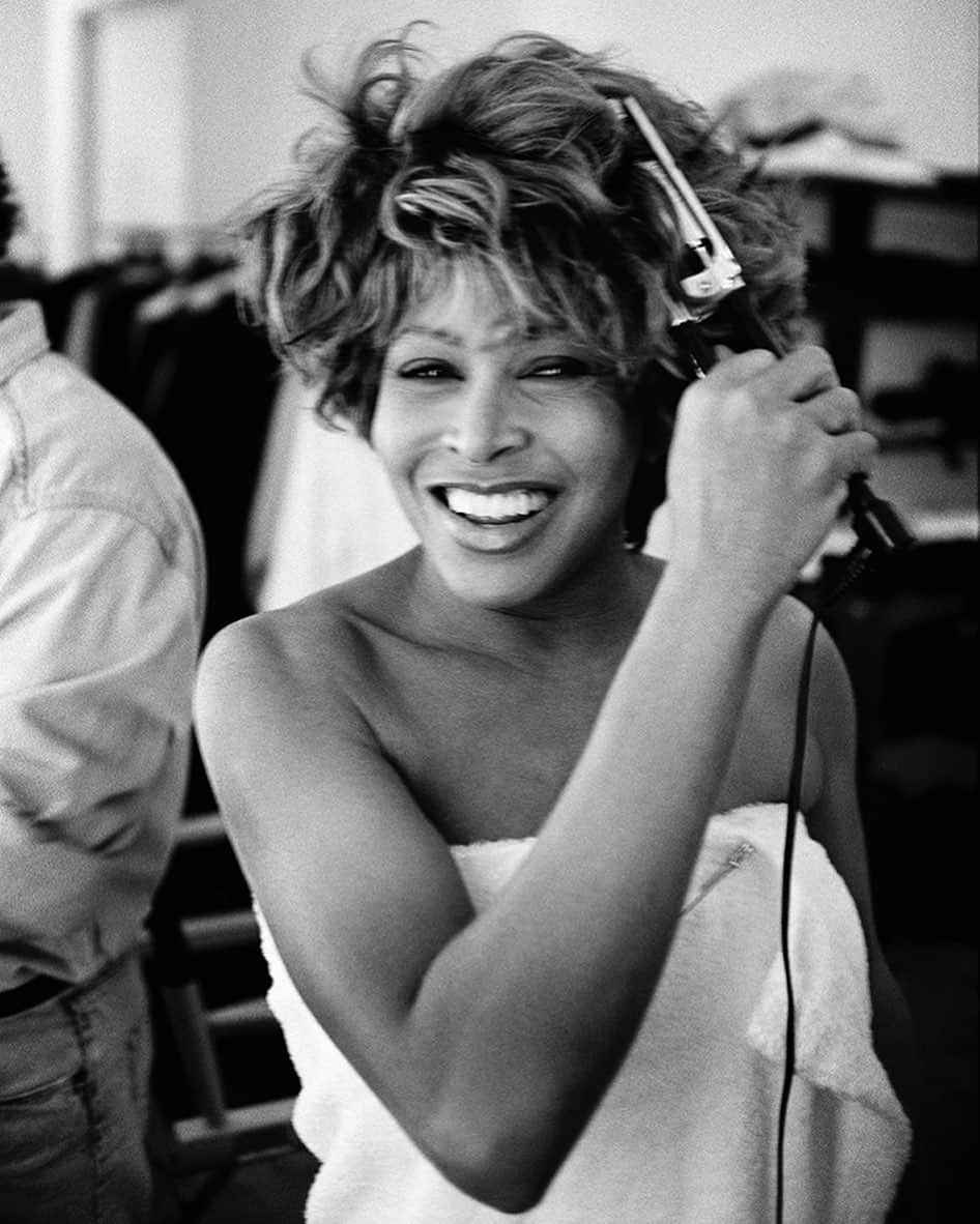 ピーター・リンドバーグさんのインスタグラム写真 - (ピーター・リンドバーグInstagram)「“Peter had a unique ability to capture all sides of me - the woman the child, the prankster, the seeker, the true believer.” - Tina Turner  [Pictured: Tina Turner, Los Angeles, 1993]」5月27日 20時48分 - therealpeterlindbergh