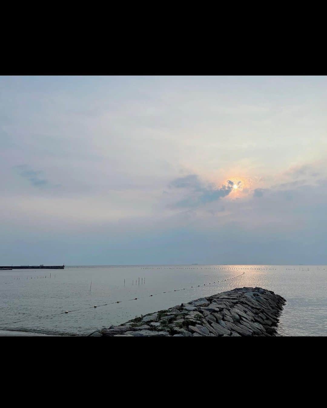 北川愛乃さんのインスタグラム写真 - (北川愛乃Instagram)「今年も海辺で夕焼け見たいなぁ𓆝 ˜˷ 𓇼  #海 #海辺 #夕焼け #自然 #景色 #ocean」5月27日 20時59分 - kitagawayoshino
