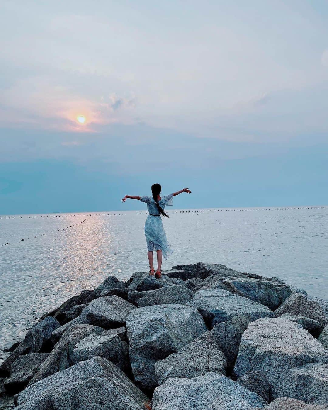 北川愛乃さんのインスタグラム写真 - (北川愛乃Instagram)「今年も海辺で夕焼け見たいなぁ𓆝 ˜˷ 𓇼  #海 #海辺 #夕焼け #自然 #景色 #ocean」5月27日 20時59分 - kitagawayoshino