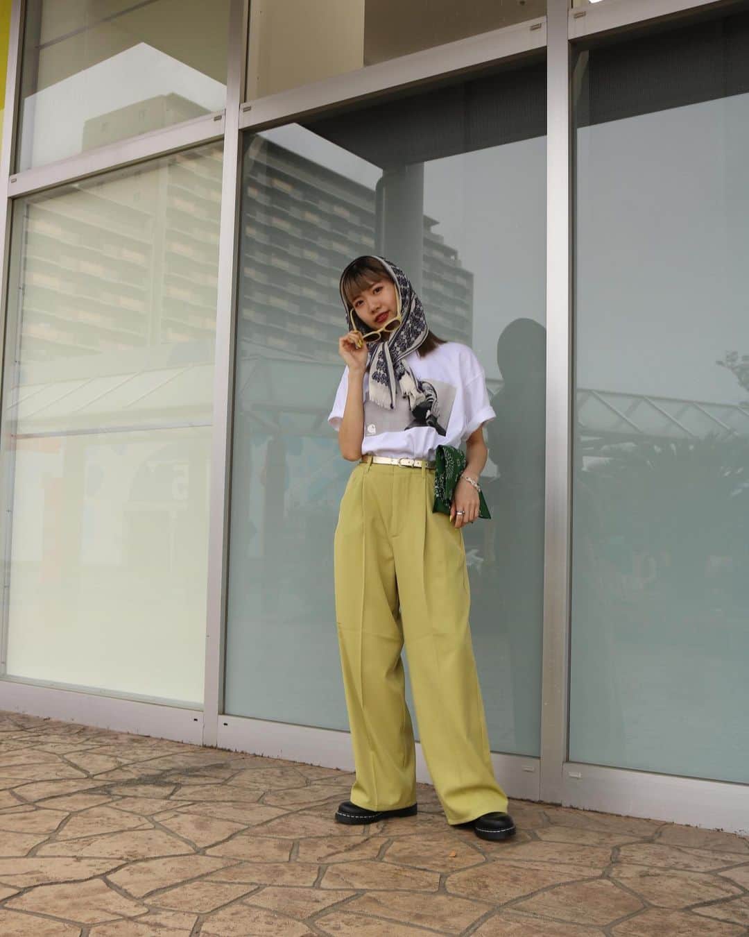 JOINT WORKSさんのインスタグラム写真 - (JOINT WORKSInstagram)「carhartt t-shirt catalog  @jointworks.jp feature  scarf @needles.jp  tee @carhartt  pants @commre_official  grass @izipizi  bag @bansac_official  shoes @drmartens_japan   #needles #carhartt#izipizi #bansac #drmartens #ニードルズ #カーハート#ドクターマーチン #イジピジ #カジュアルコーデ #ストリート系女子 #カラーコーデ」5月27日 21時06分 - jointworks.jp