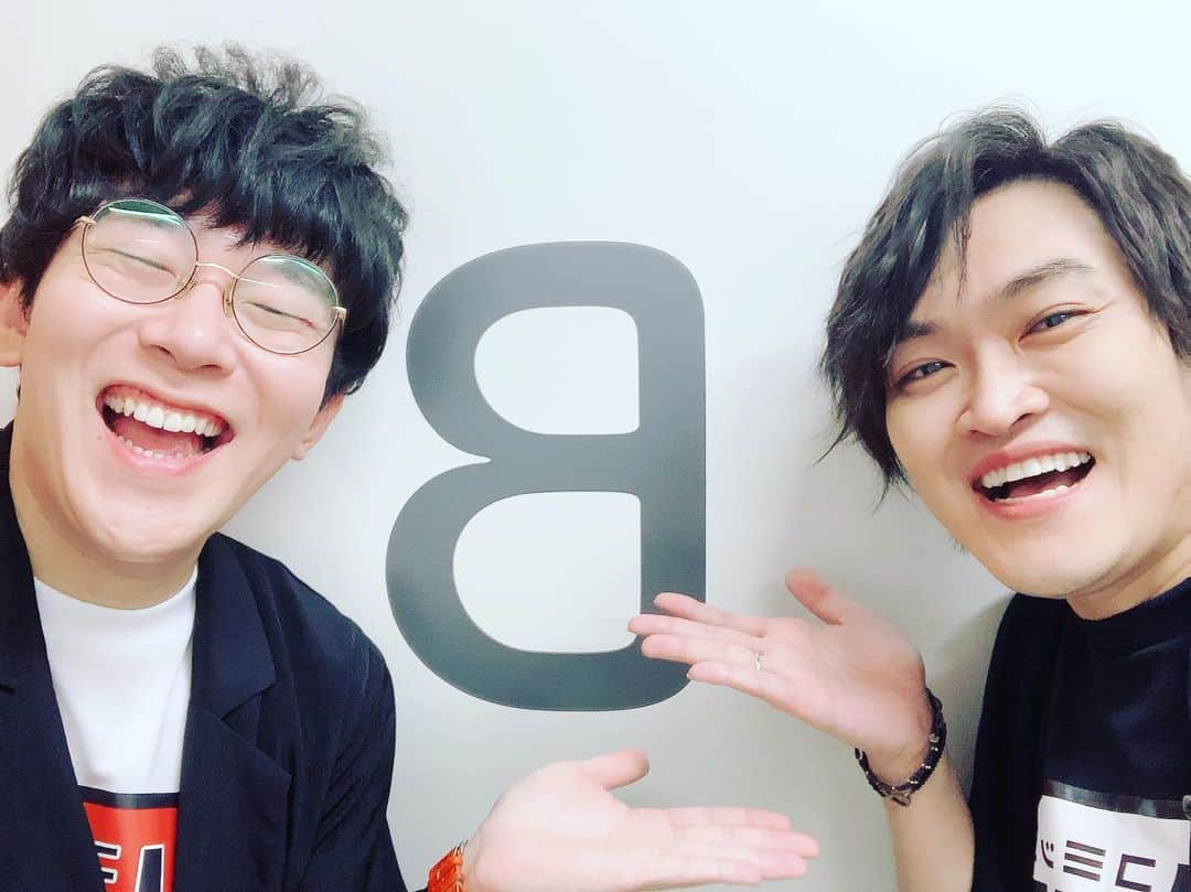 木島隆一さんのインスタグラム写真 (木島隆一Instagram)「おないどCでヨムビーのBの前で撮ったつもりが反転しているッッッ！」5月