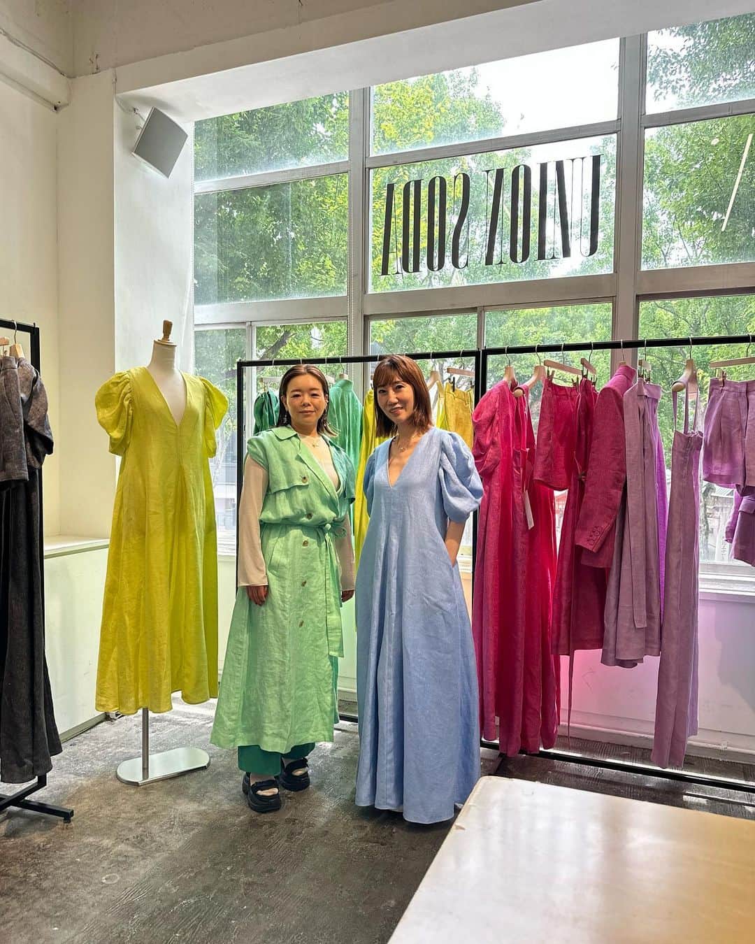 のインスタグラム：「だ〜い好きな @mylan_official が福岡でpopup🩷  summer season🏝️🩷💚今期も素敵なcolor🩵とlineがたくさん🎵  mylanの color目が😍😍😍で、happyな気持ちになる♡  ケイコさん@keikosasaki_mylan  にもお会い出来てhappyでした〜❣️  28日明日までやってるそうだよ〜❣️  2023.5.27 #mylan #ootd #happycolor #love」