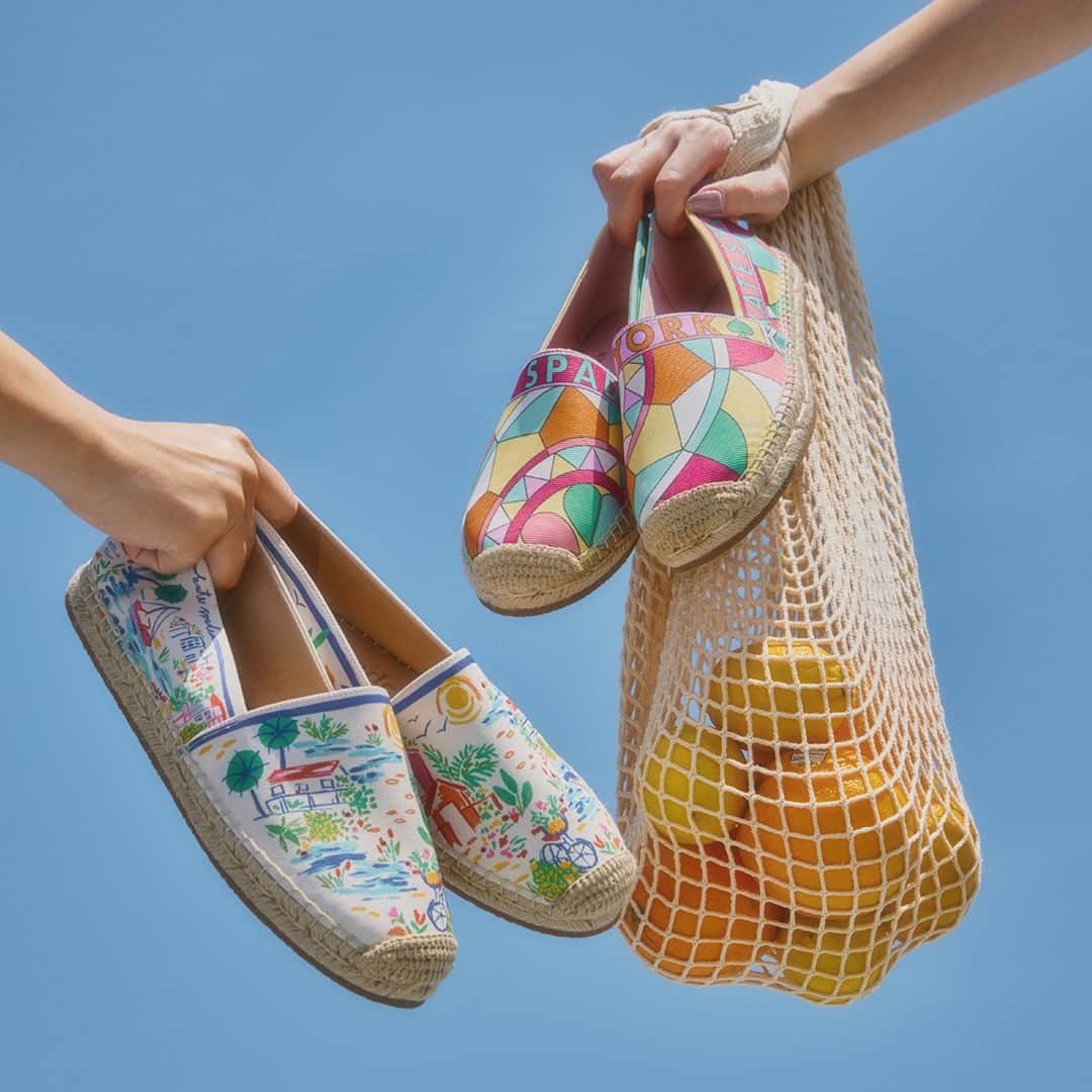 ケイト・スペードのインスタグラム：「散歩 マーケット バカンス 夏の青空 エスパドリーユ  #katespadeny #katespadejapan #ケイトスペード #ケイトスペードニューヨーク」