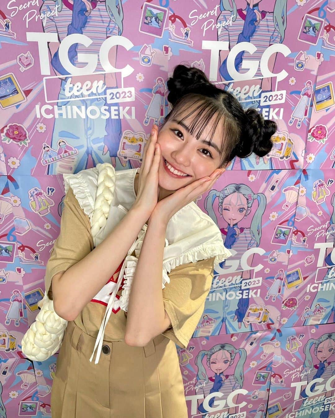 関谷瑠紀のインスタグラム：「TGCteen 2023 ICHINOSEKI ⁡ 今日はありがとうございました！！ 初めてのTGCteen＆岩手でとても楽しかったです✨ ⁡ 会場に集まってくれた方も配信を見てくれた方も ありがとうございます♡♡ 私の名前を呼んでくれた子もいてすごく嬉しかったな〜 ⁡ @wego_official さんと @spinns_official さんの衣装も可愛すぎたし、ケータリングもおいしすぎたし幸せすぎました❕🤭 ⁡ #TGCteen #みんなで作TGCteen #TGCteen一関 #TGCteenICHINOSEKI #WEGO #ウィゴー #SPINNS #スピンズ #関谷瑠紀」