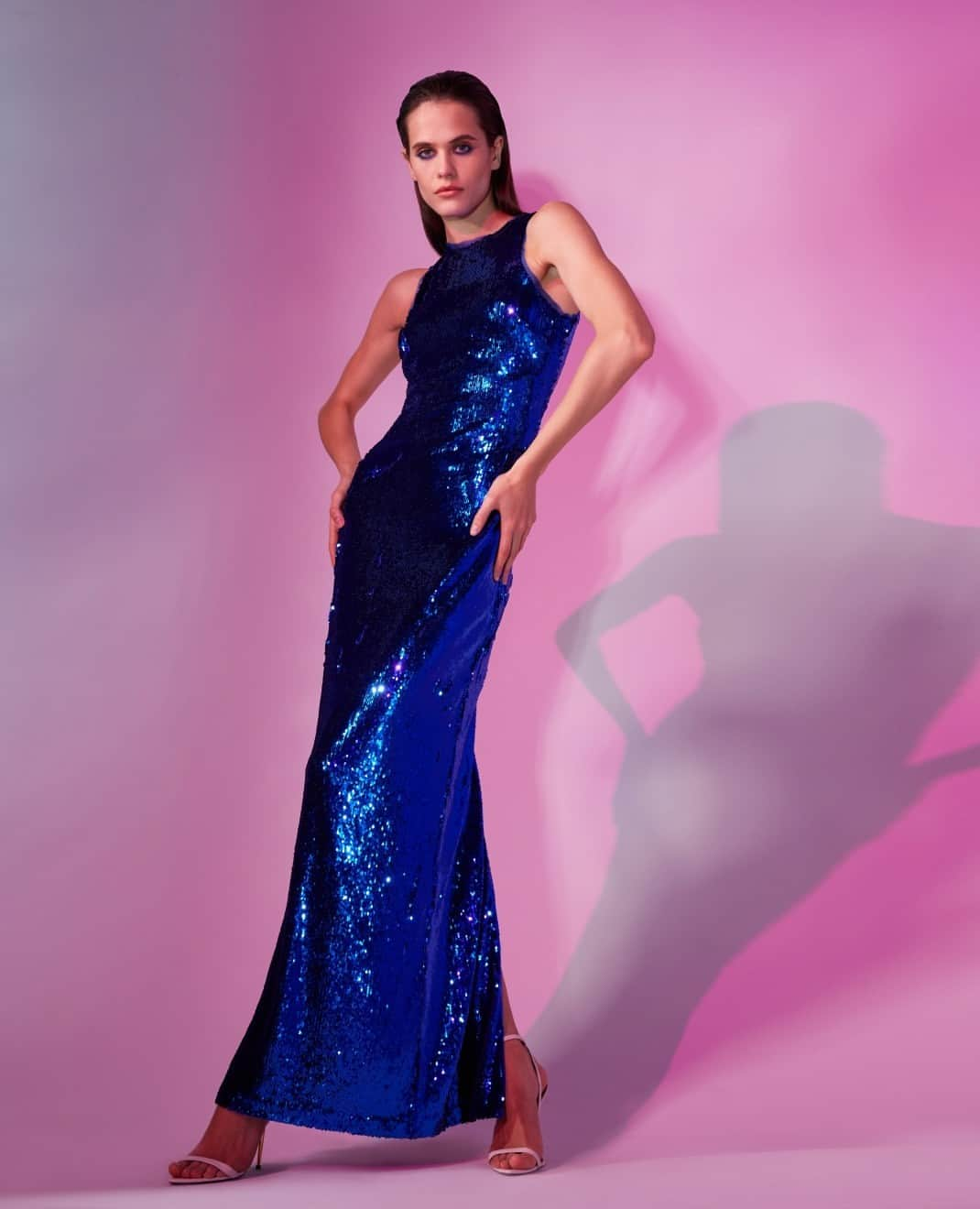 ホルストンのインスタグラム：「Designed to sparkle 💙⁠ Light up every room you enter in our Hasia Gown.⁠ ⁠ ⁠ ⁠ #vintagefashion #vintagestyle #style #halston ⁠ #fashiontrends #ootdfashion #glamour #fashioninspo⁠ #chic #fashion #womensfashion」