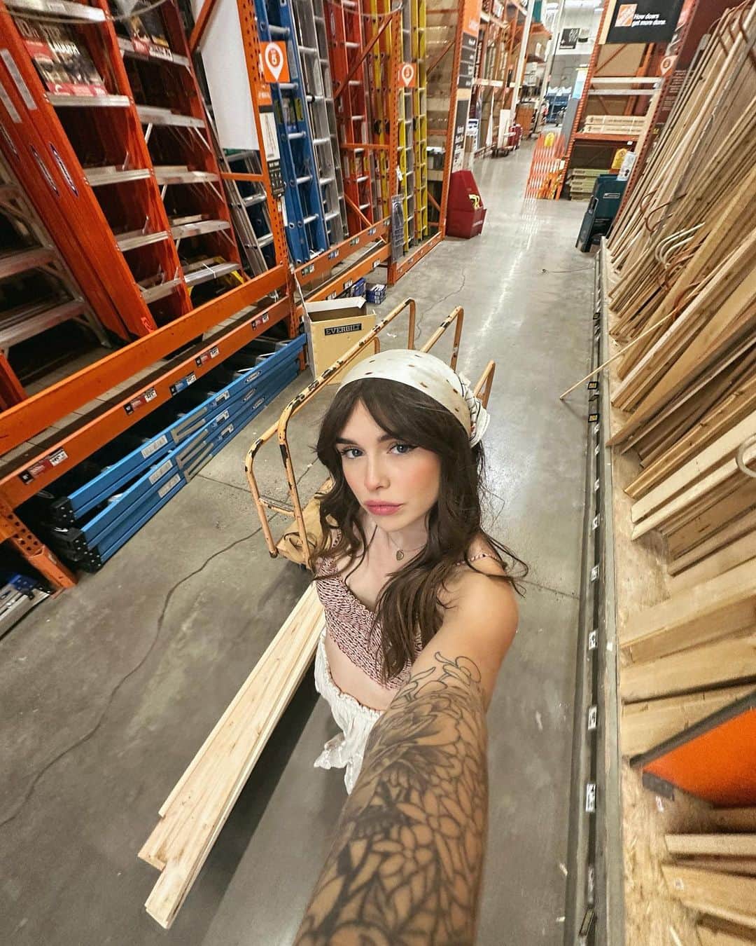 Acacia Brinleyのインスタグラム：「So yesterday, so yesterday」
