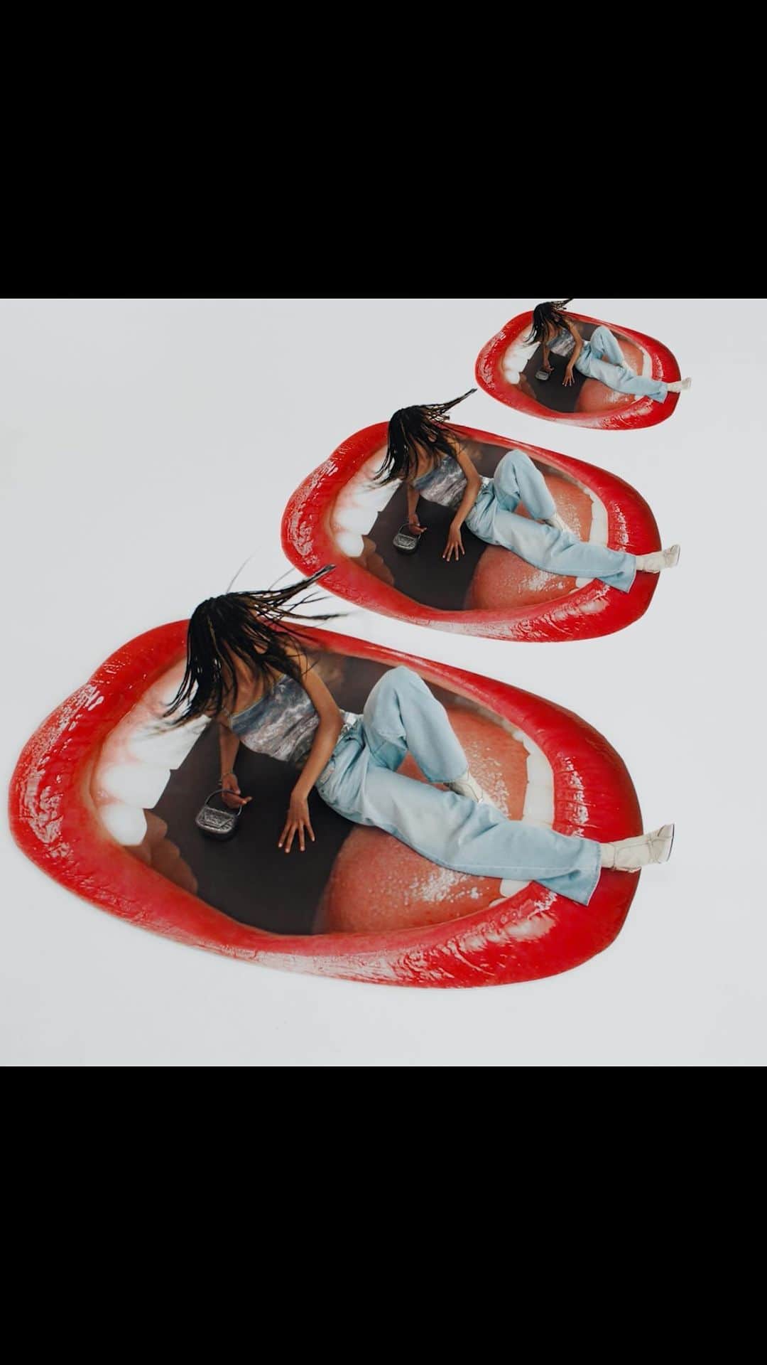 ディーゼルのインスタグラム：「Say ahhh.    Our Lightweight Summer Denim from #DieselFW23 is designed to breathe. Diesel’s signature denim silhouettes are made in ultra-light, super soft denim with many of these styles using low impact materials that are better for people and the planet.    Shop at the link in bio.  #ForSuccessfulLiving」
